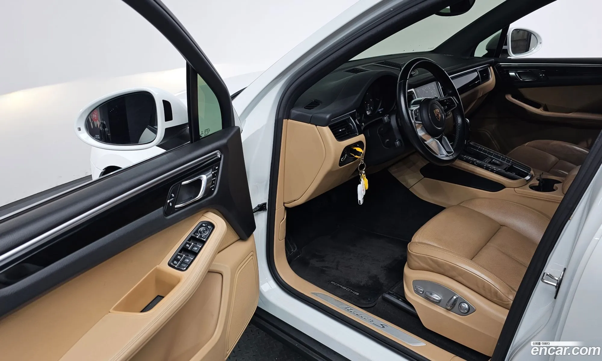 Porsche Macan 2016 WP1AD2959HLB70174 — 13