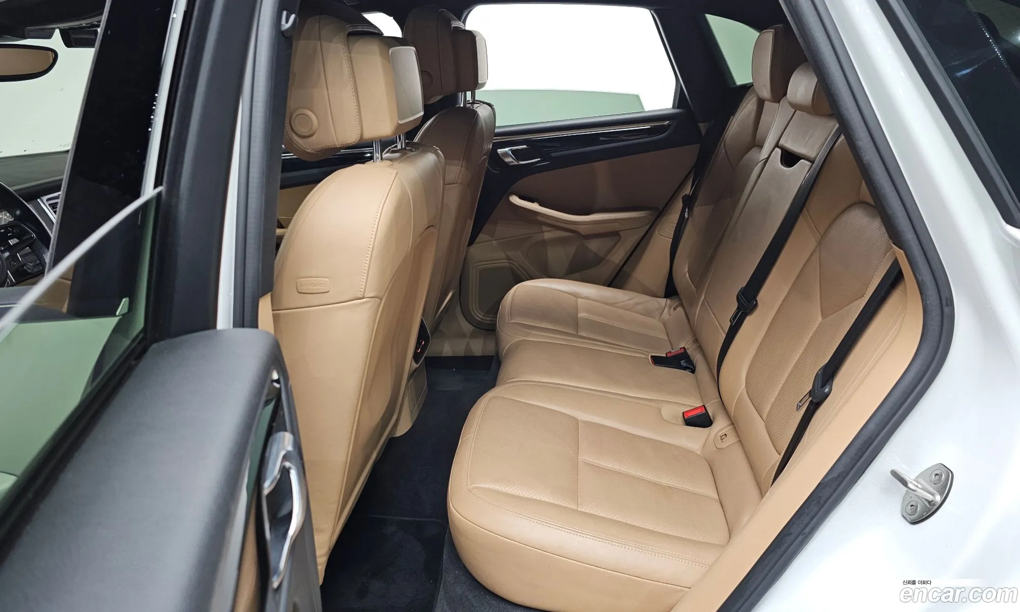Porsche Macan 2016 WP1AD2959HLB70174 — 9