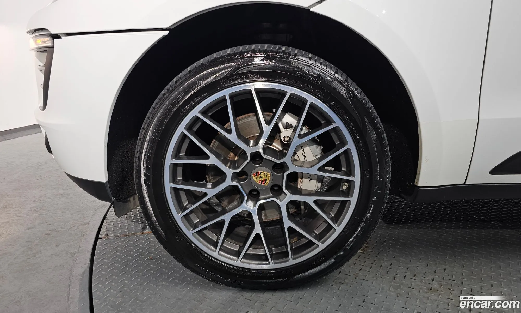 Porsche Macan 2016 WP1AD2959HLB70174 — 10