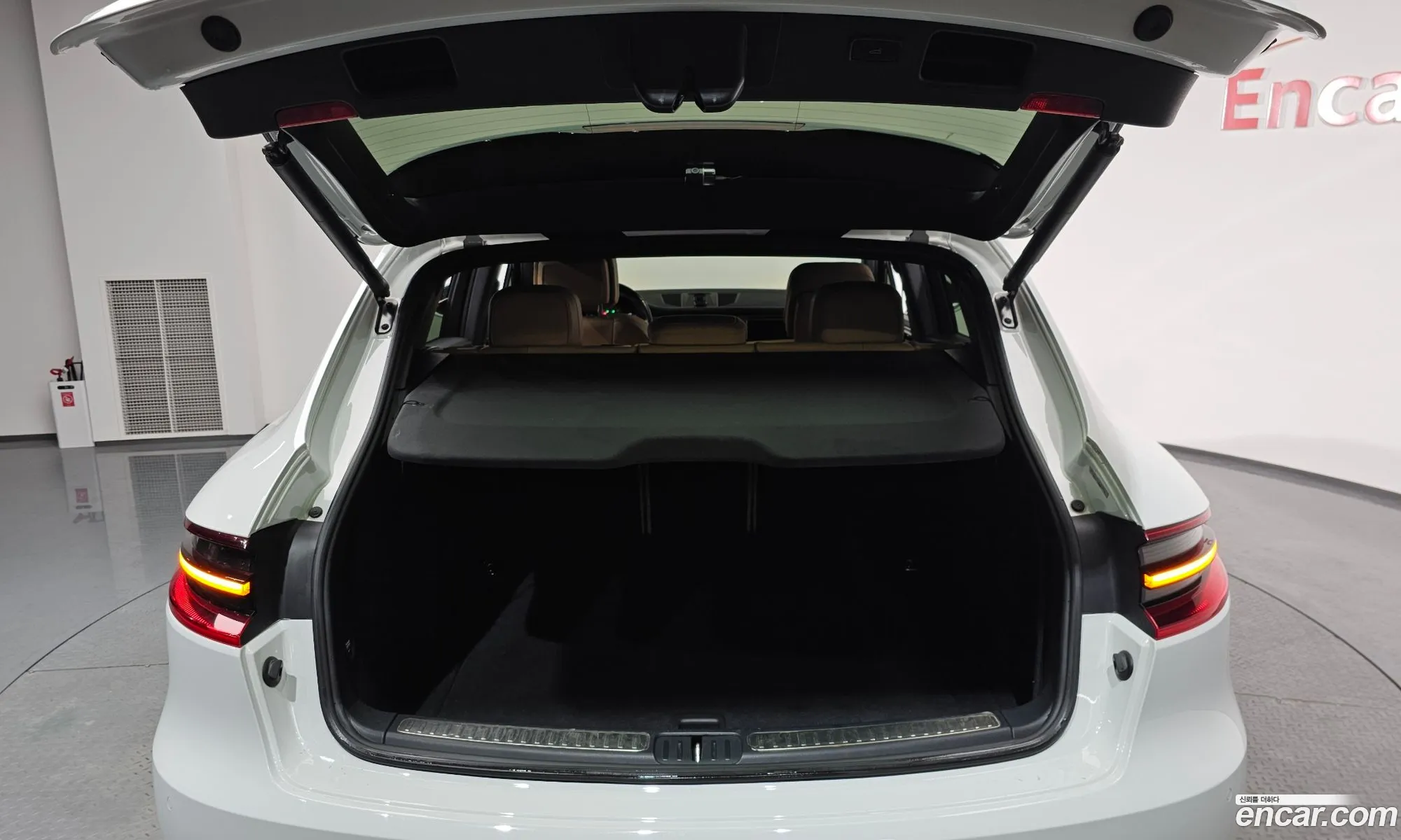 Porsche Macan 2016 WP1AD2959HLB70174 — 20