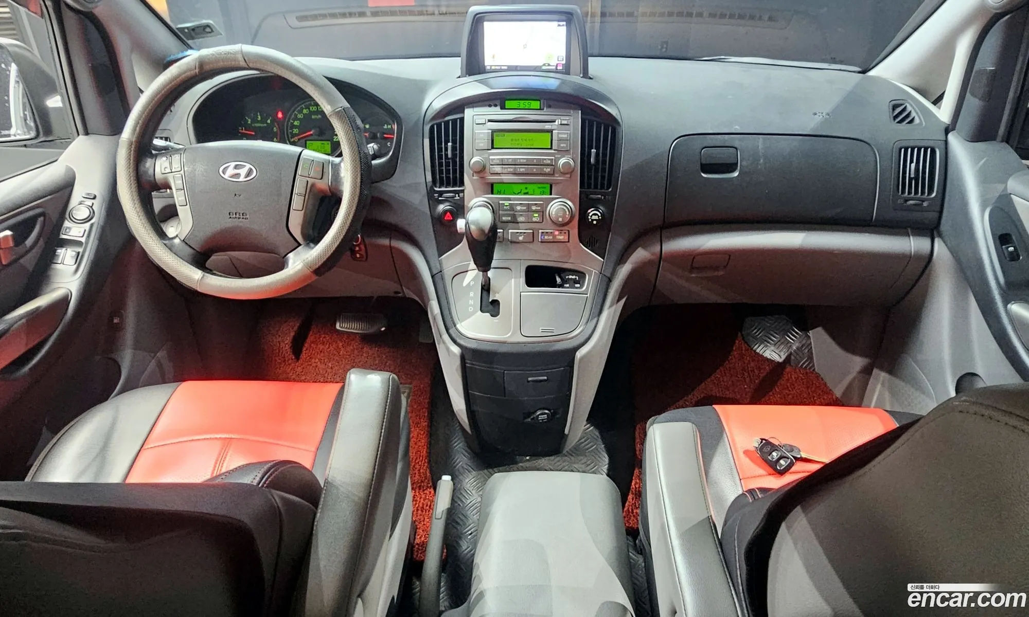 Hyundai Grand Starex 2012 — 2