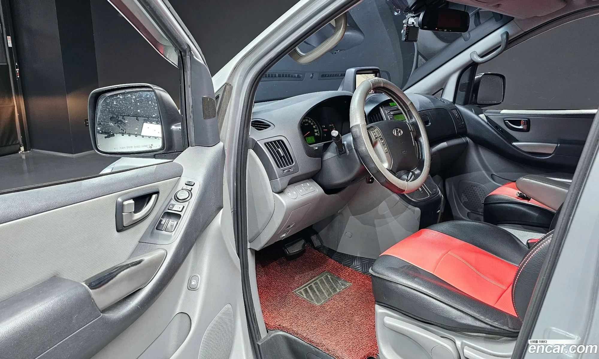 Hyundai Grand Starex 2012 — 8