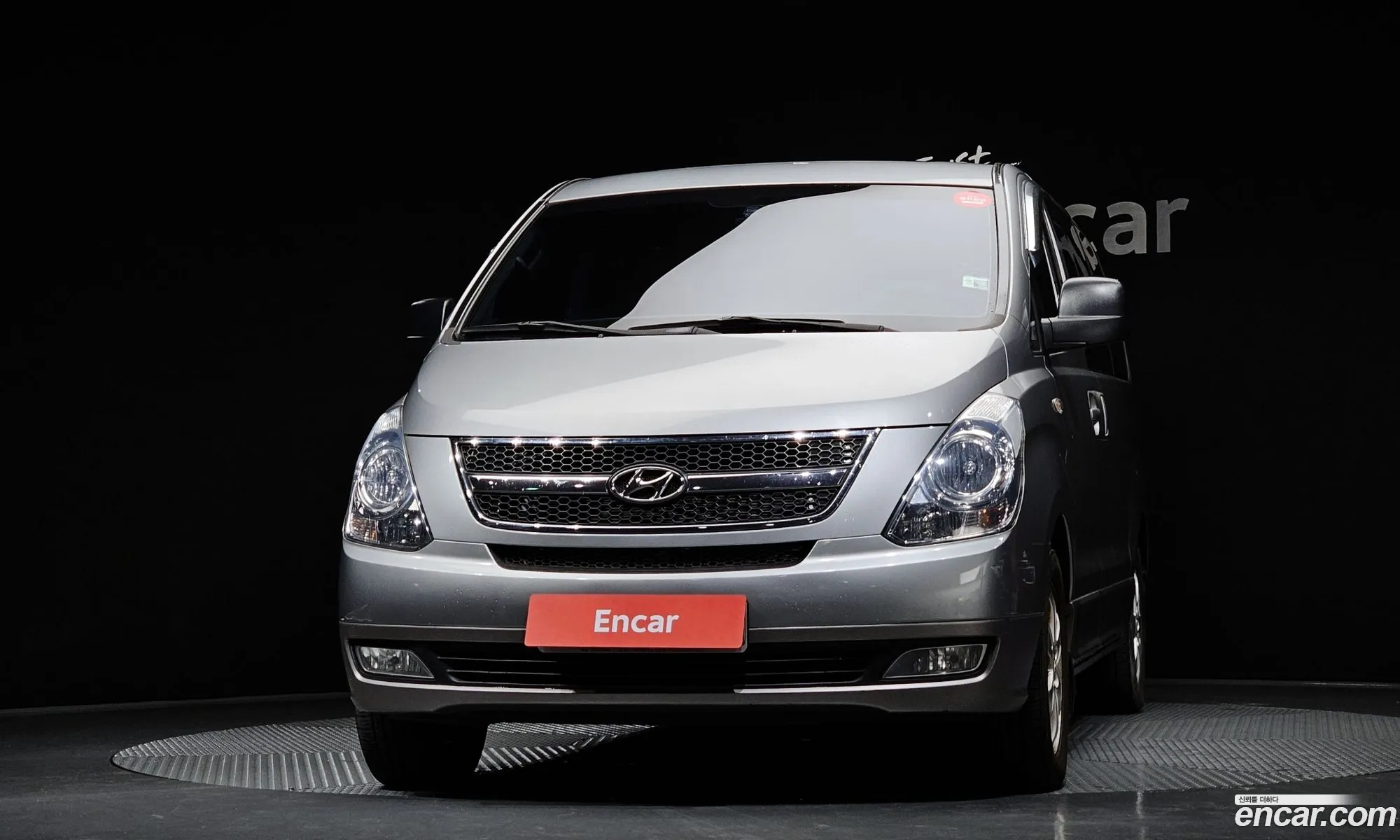 Hyundai Grand Starex 2012 — 18