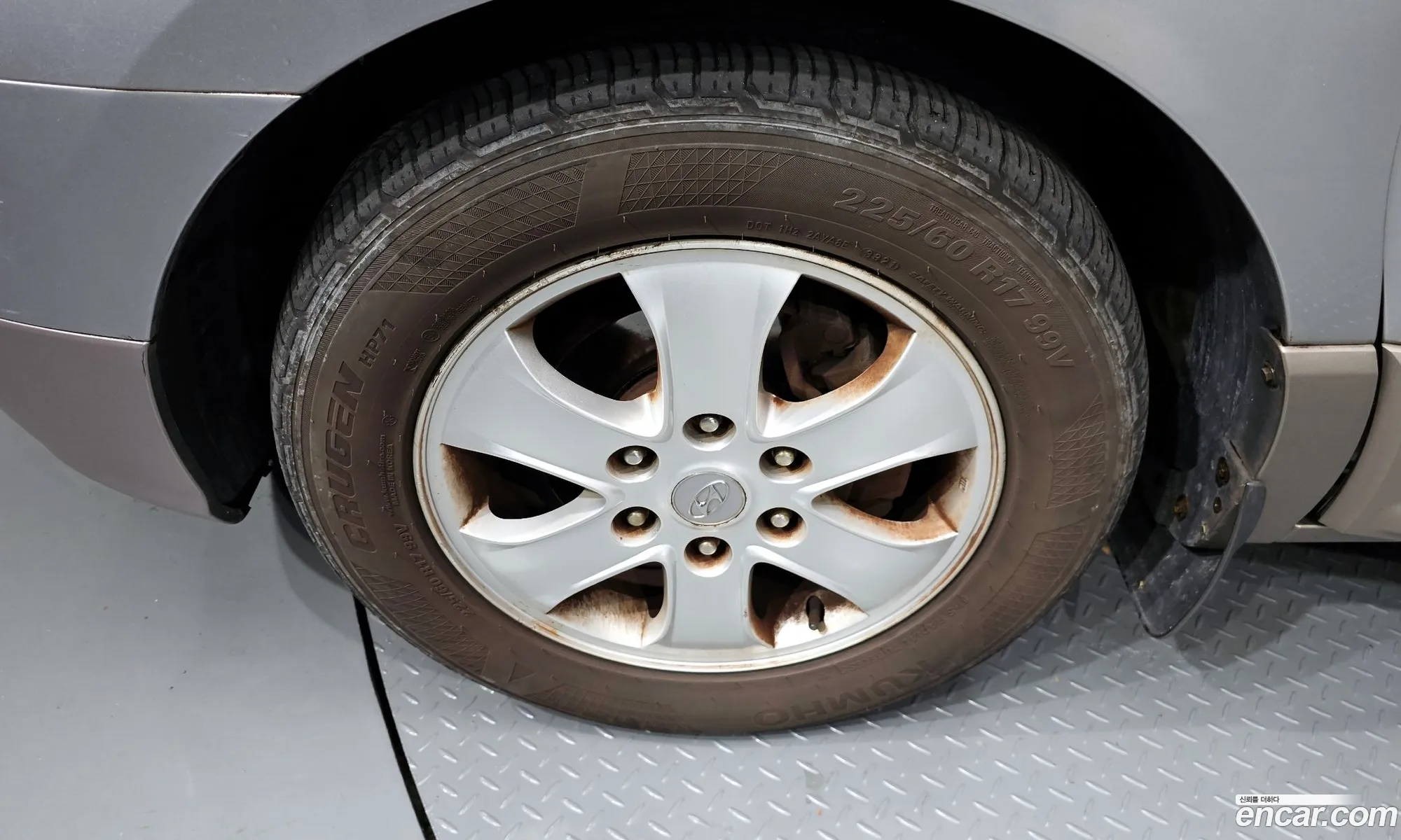 Hyundai Grand Starex 2012 — 17