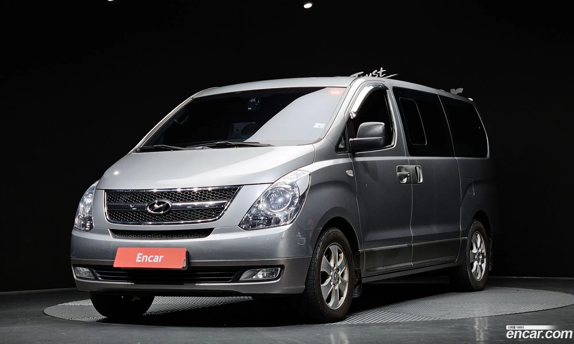 Hyundai Grand Starex 2012 — 19
