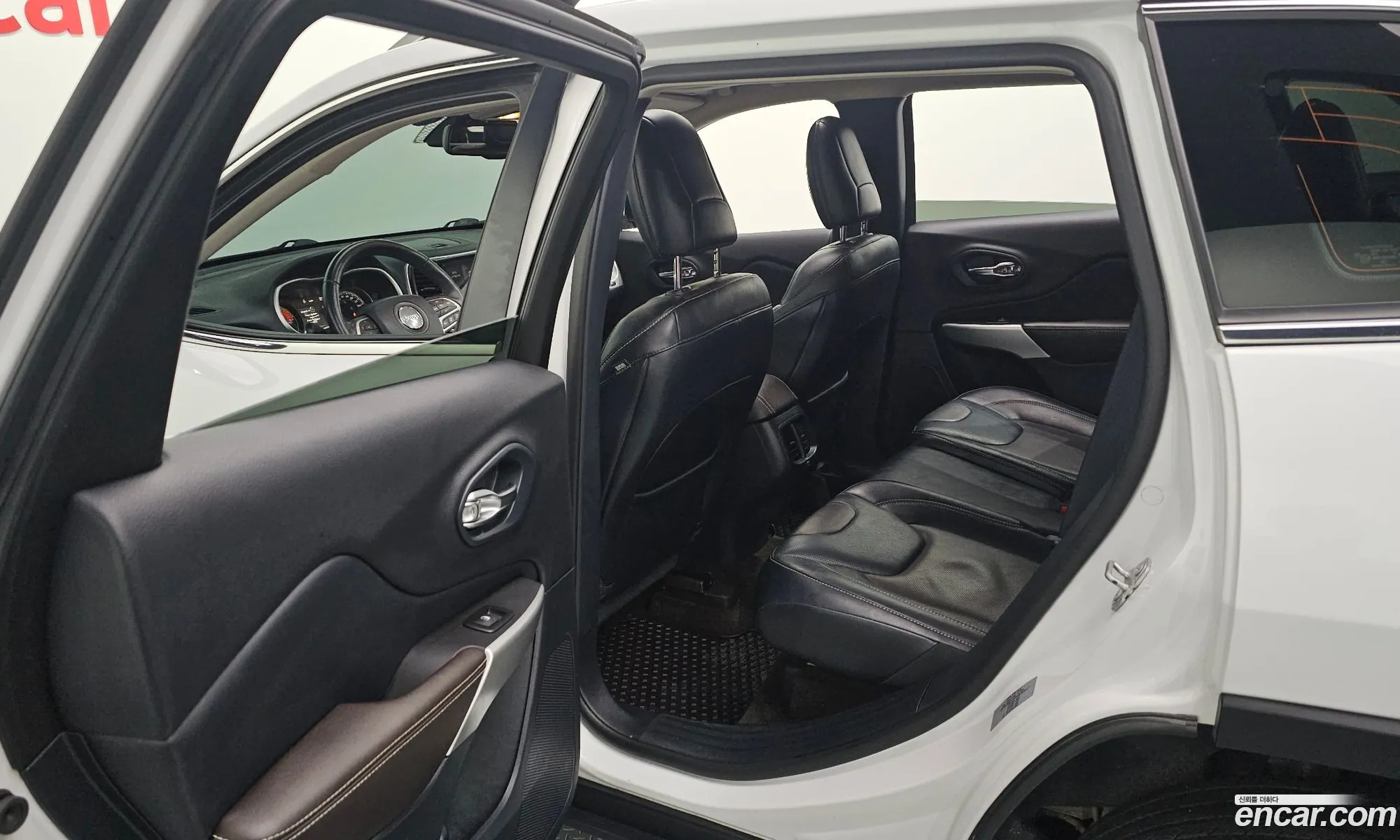 Jeep Cherokee 2017 1C4PJMDU0HW646017 — 10