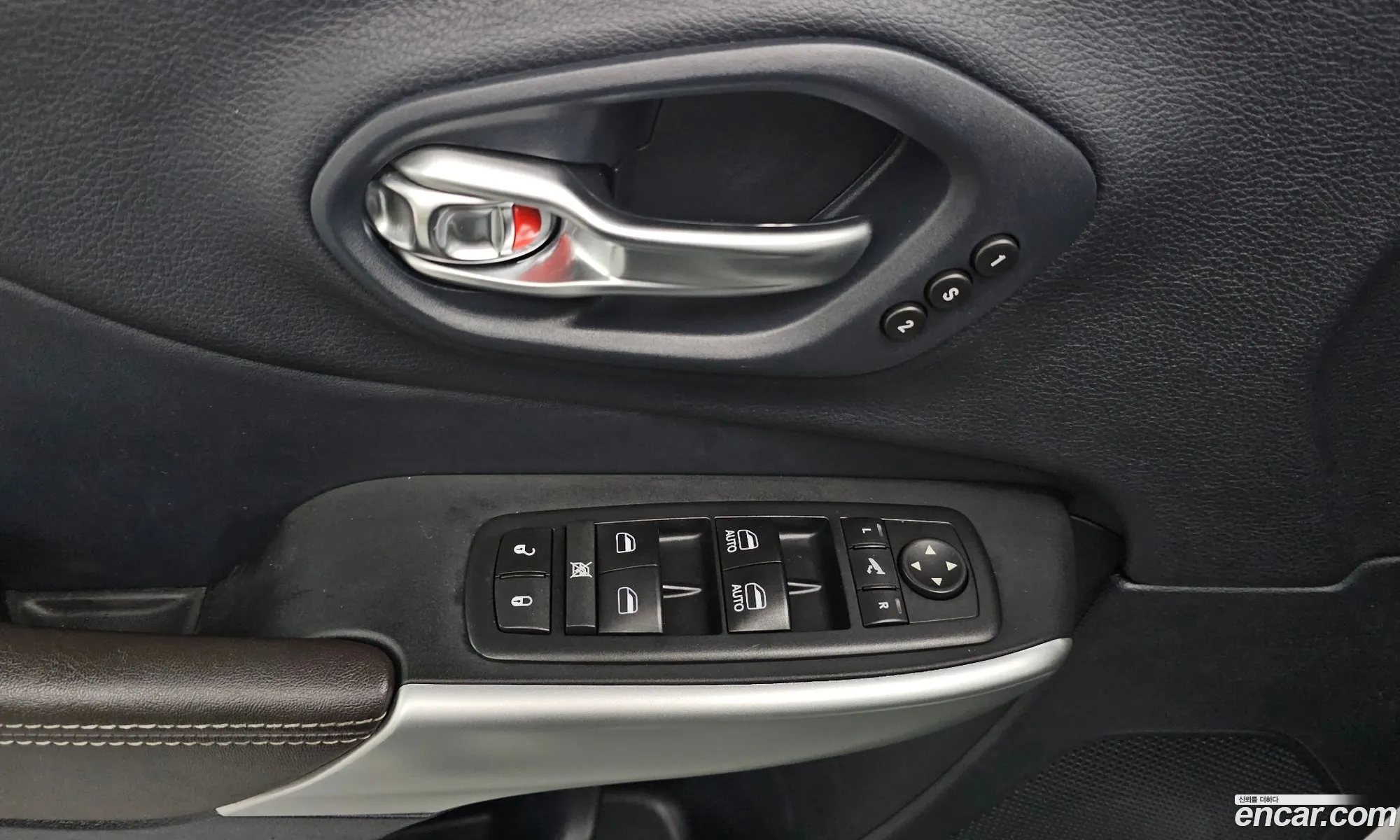 Jeep Cherokee 2017 1C4PJMDU0HW646017 — 18