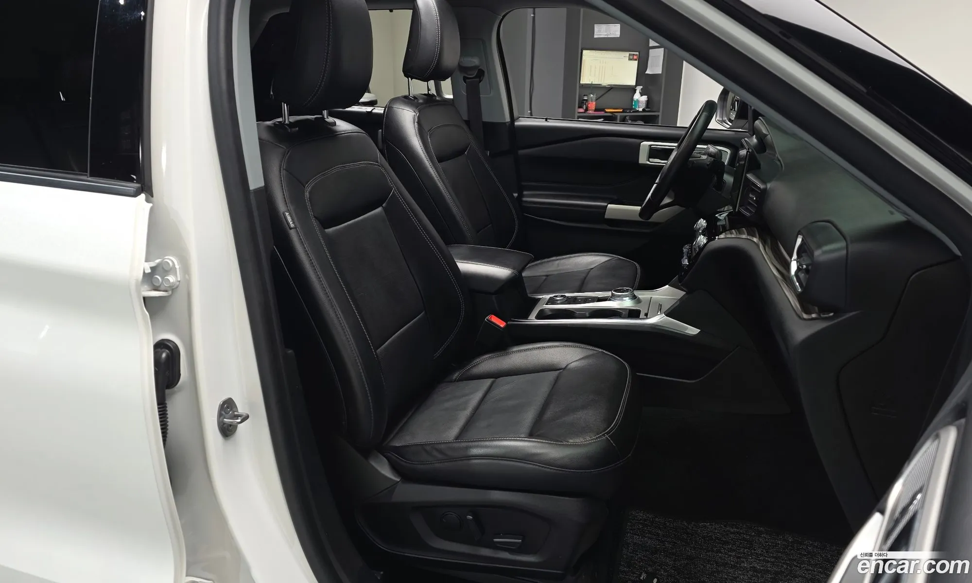 Ford Explorer 6th Gen 2022 1FMSK8FH5NGA52250 — 13