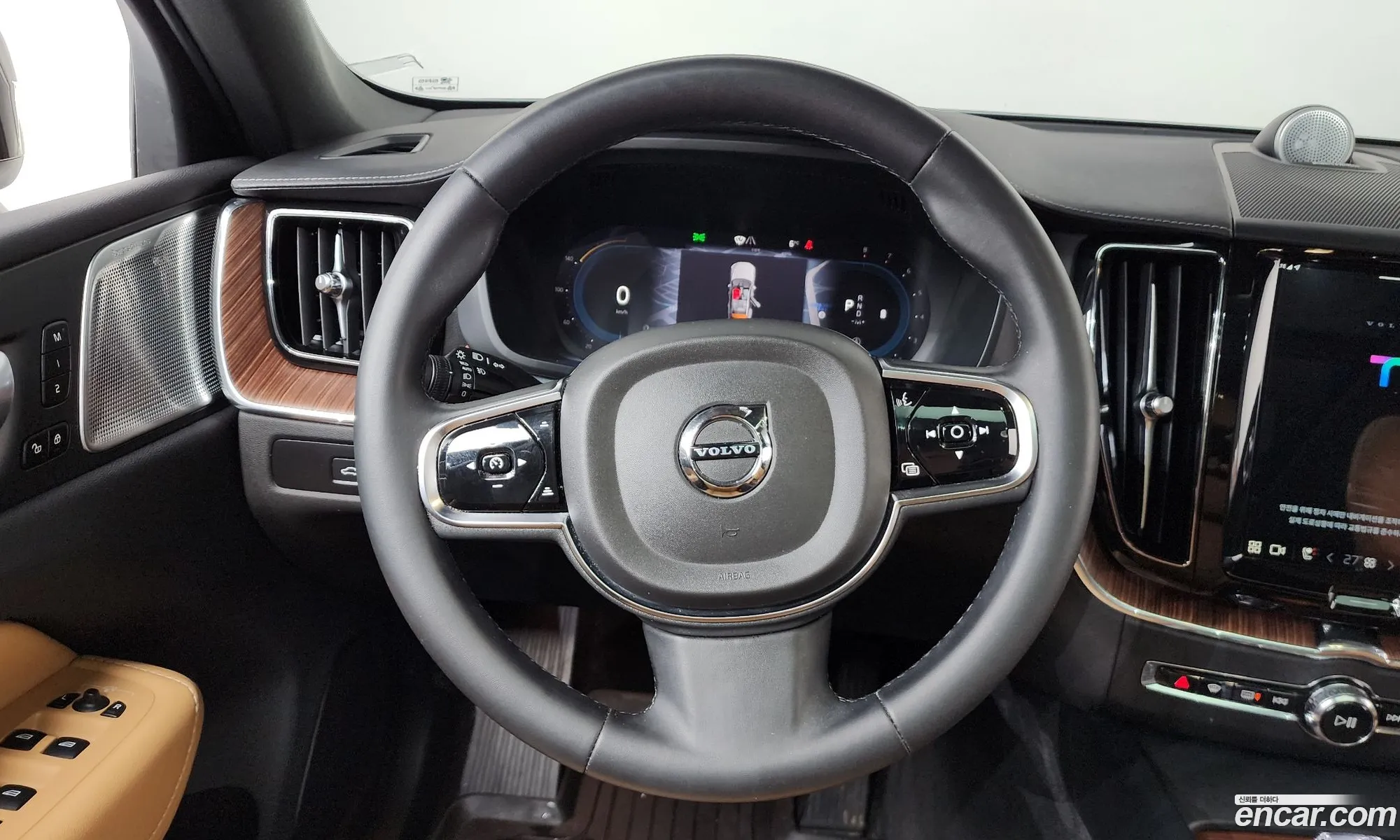 Volvo XC60 2024 LYVUZ0620RB809577 — 14