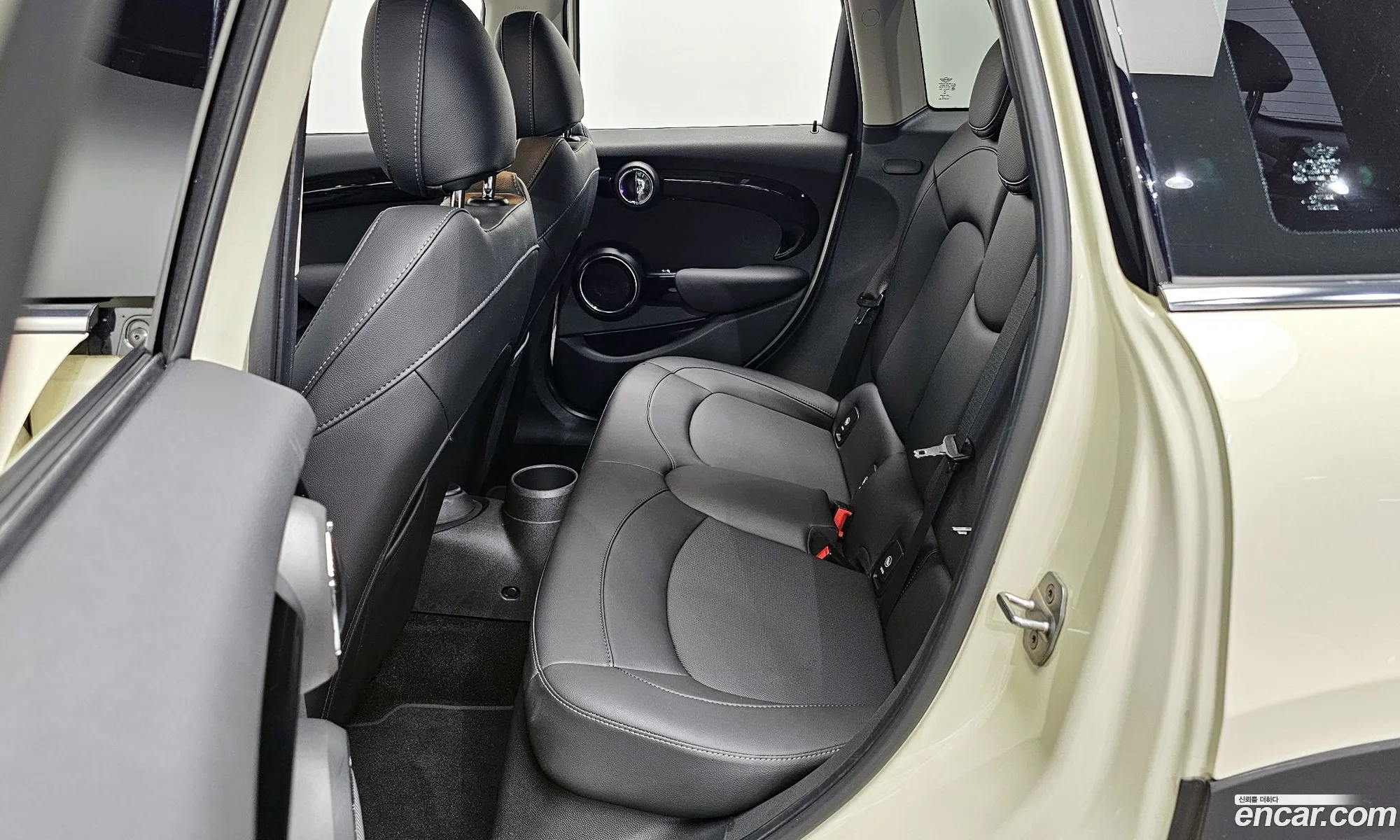 Mini Cooper S 2018 WMWXU3104K2D47003 — 8