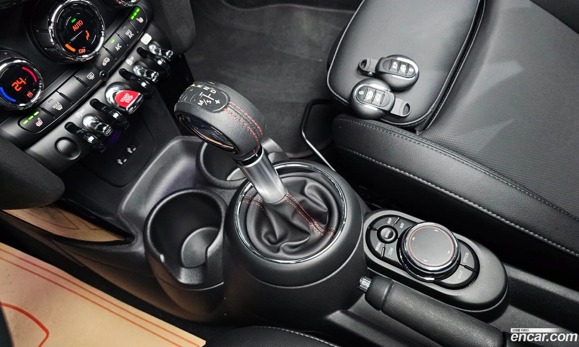Mini Cooper S 2018 WMWXU3104K2D47003 — 17