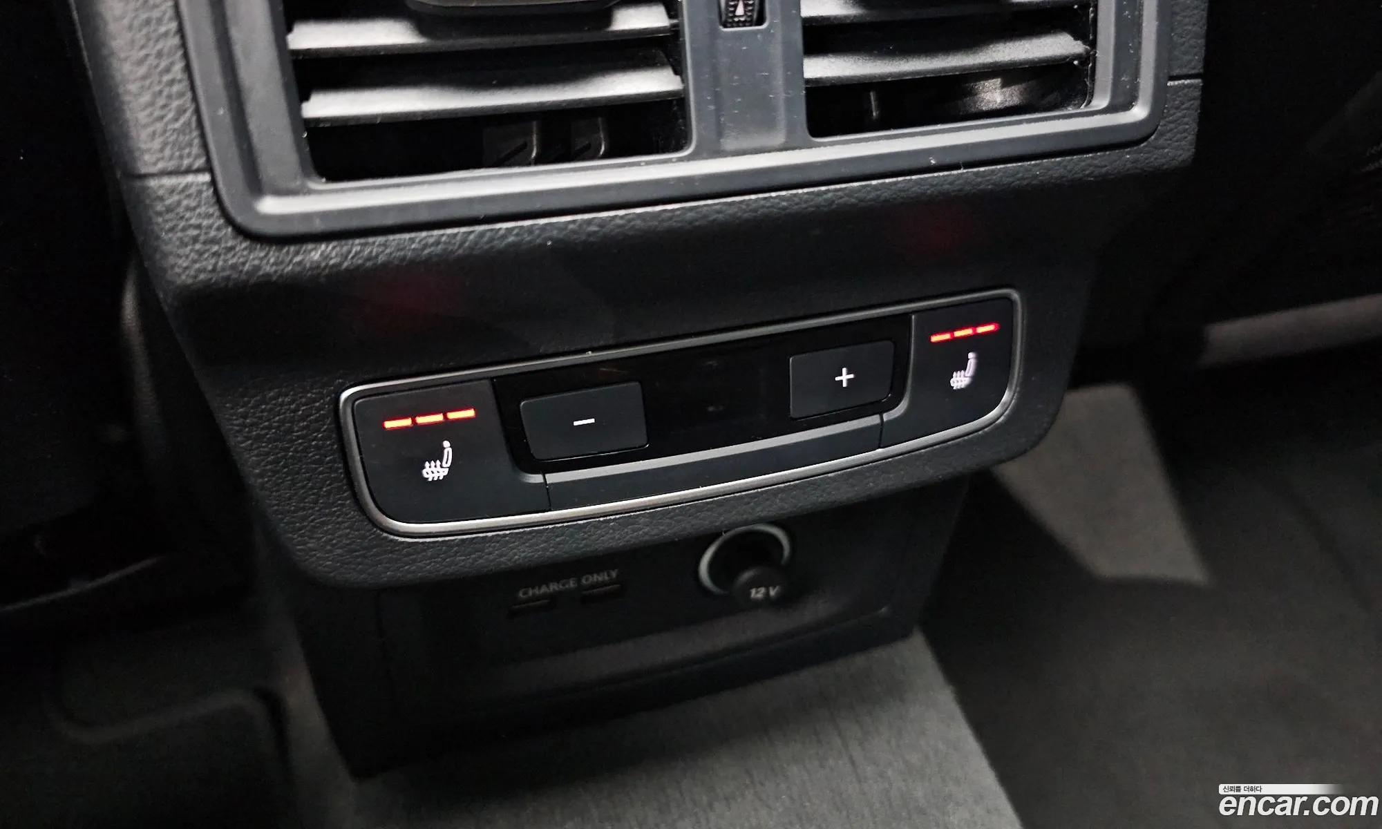 Audi Q5 2022 WAUZZZFY1N2048839 — 19