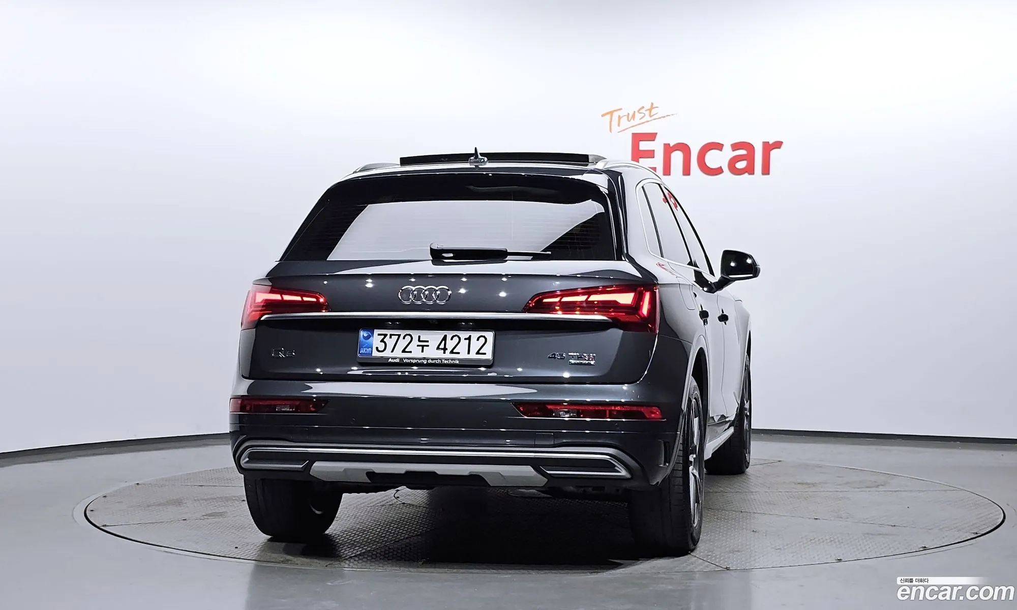 Audi Q5 2022 WAUZZZFY1N2048839 — 8