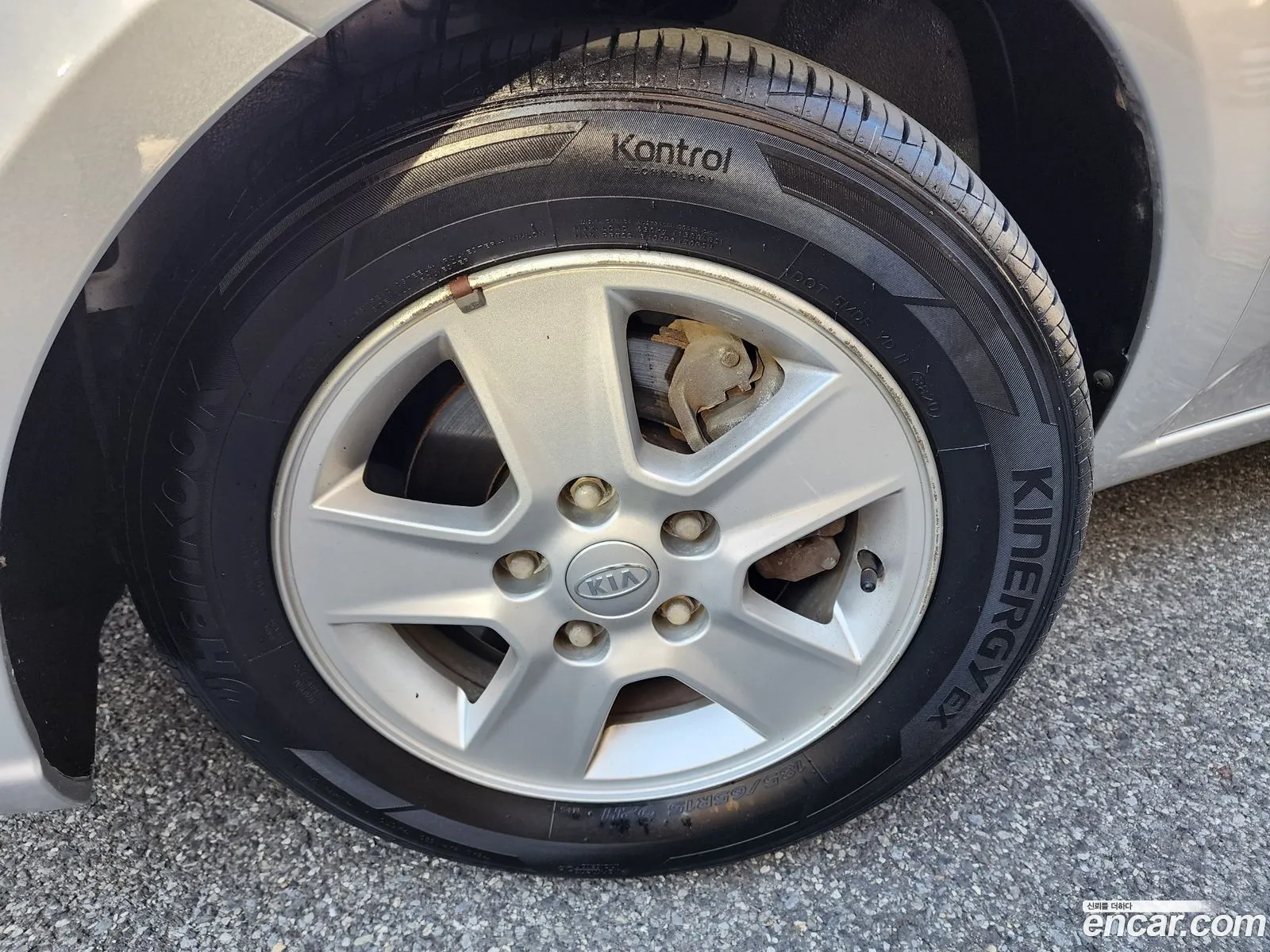 Kia Forte Hatchback 2011 — 10