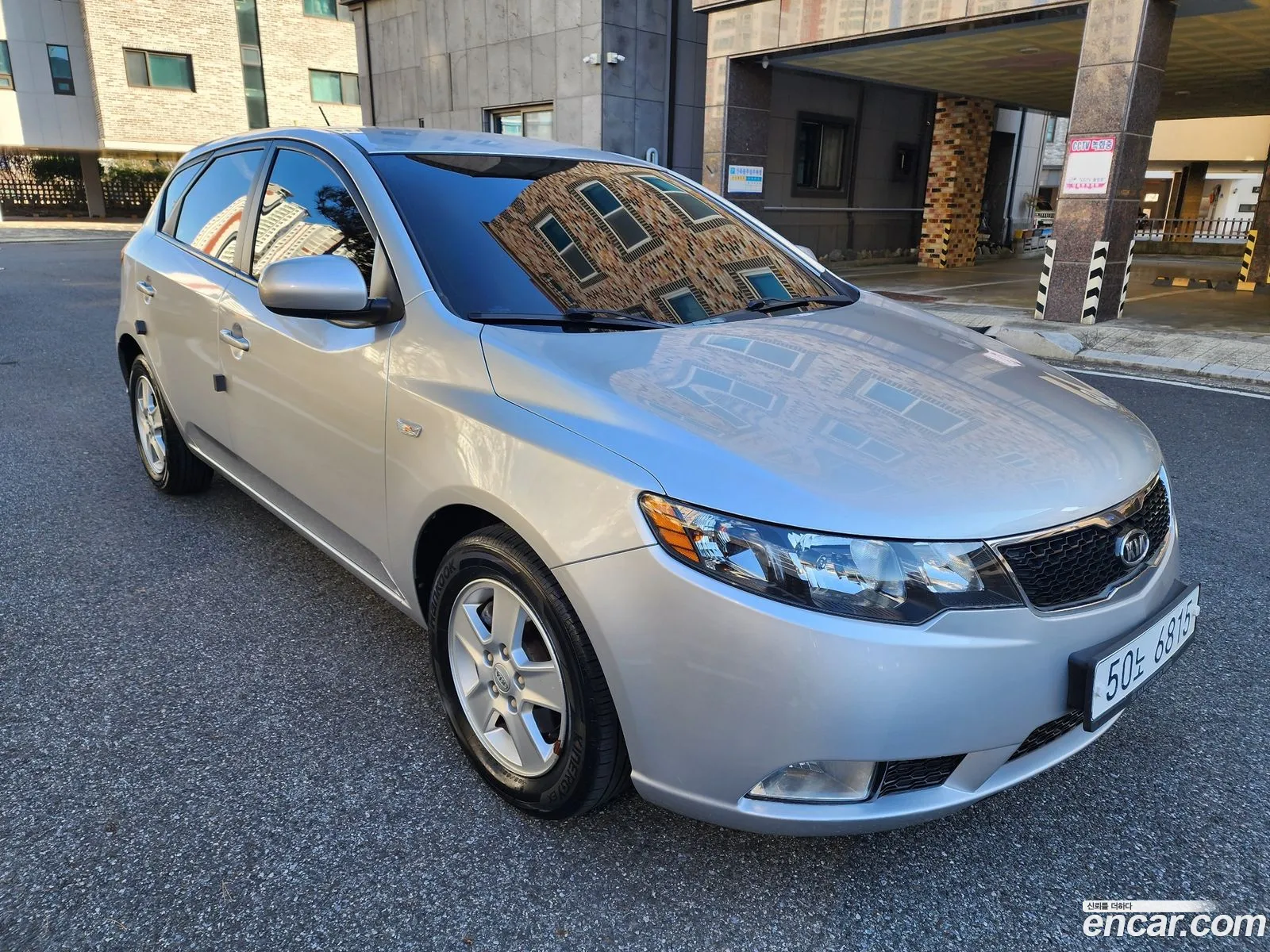 Kia Forte Hatchback 2011 — 12