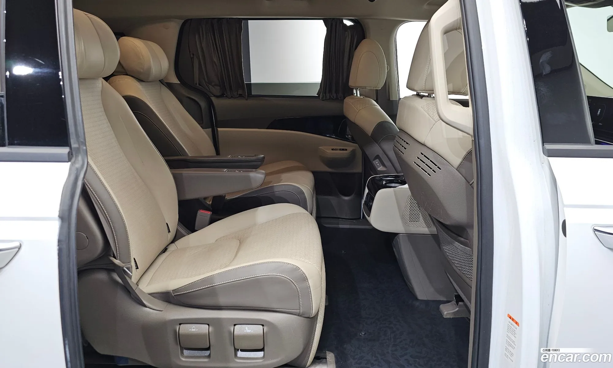 Kia Carnival 2024 — 7