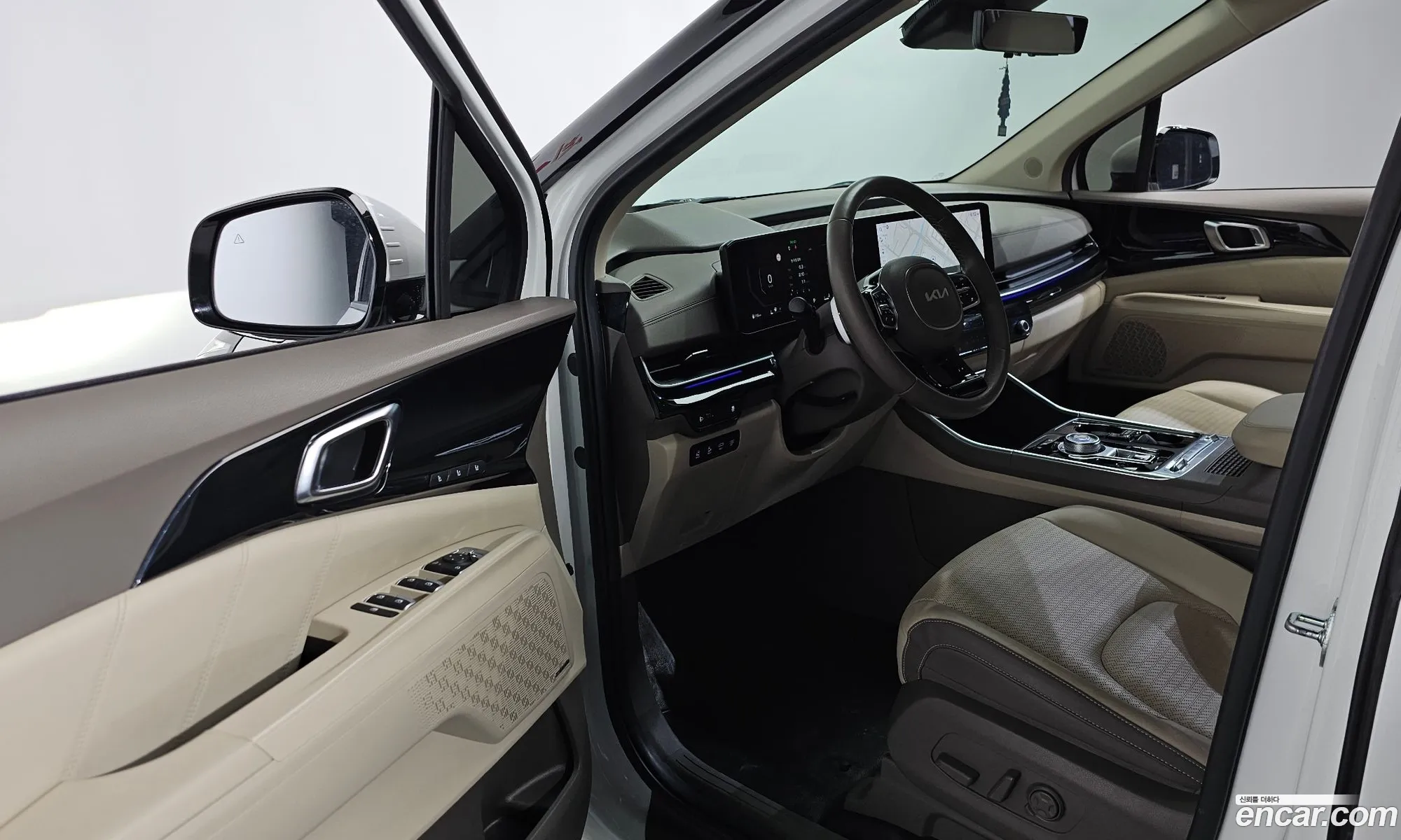 Kia Carnival 2024 — 8