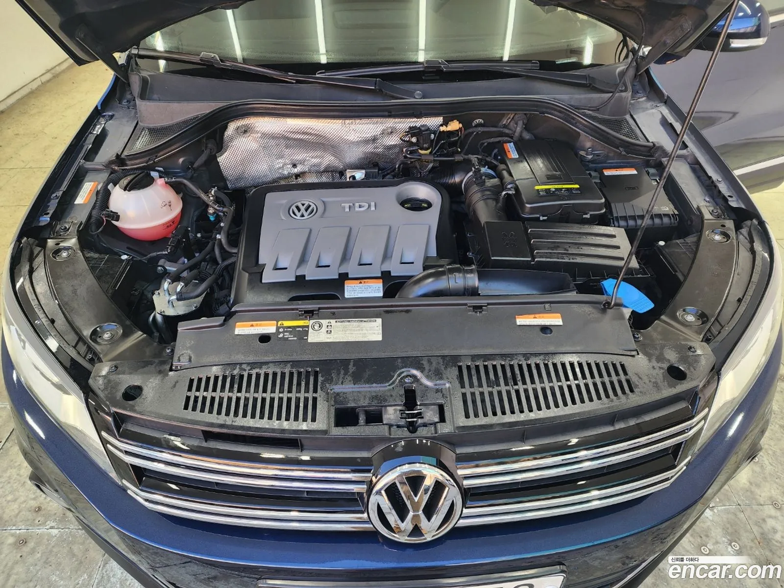 Volkswagen Tiguan 2015 — 12