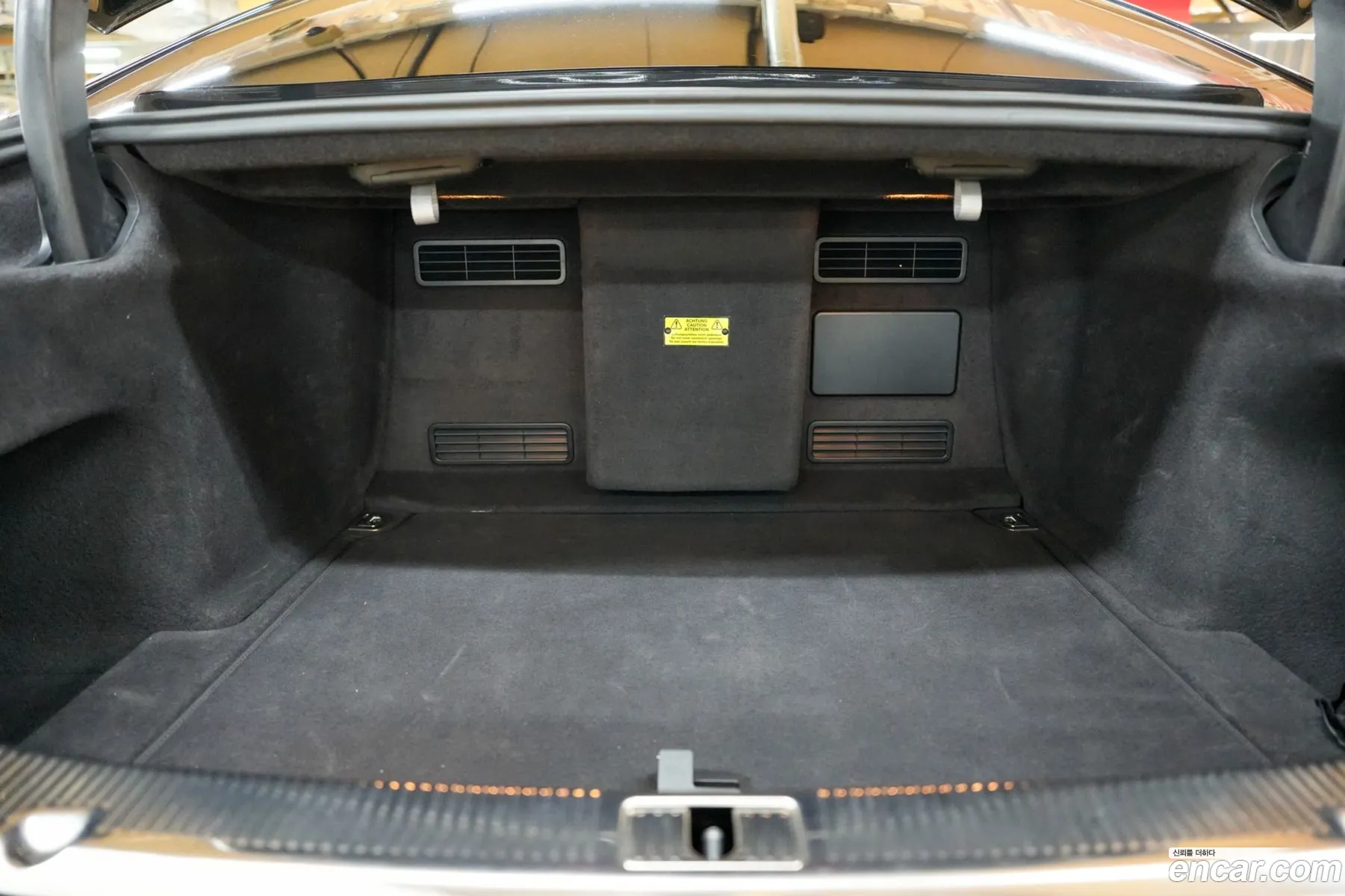 Audi A8 2011 — 2