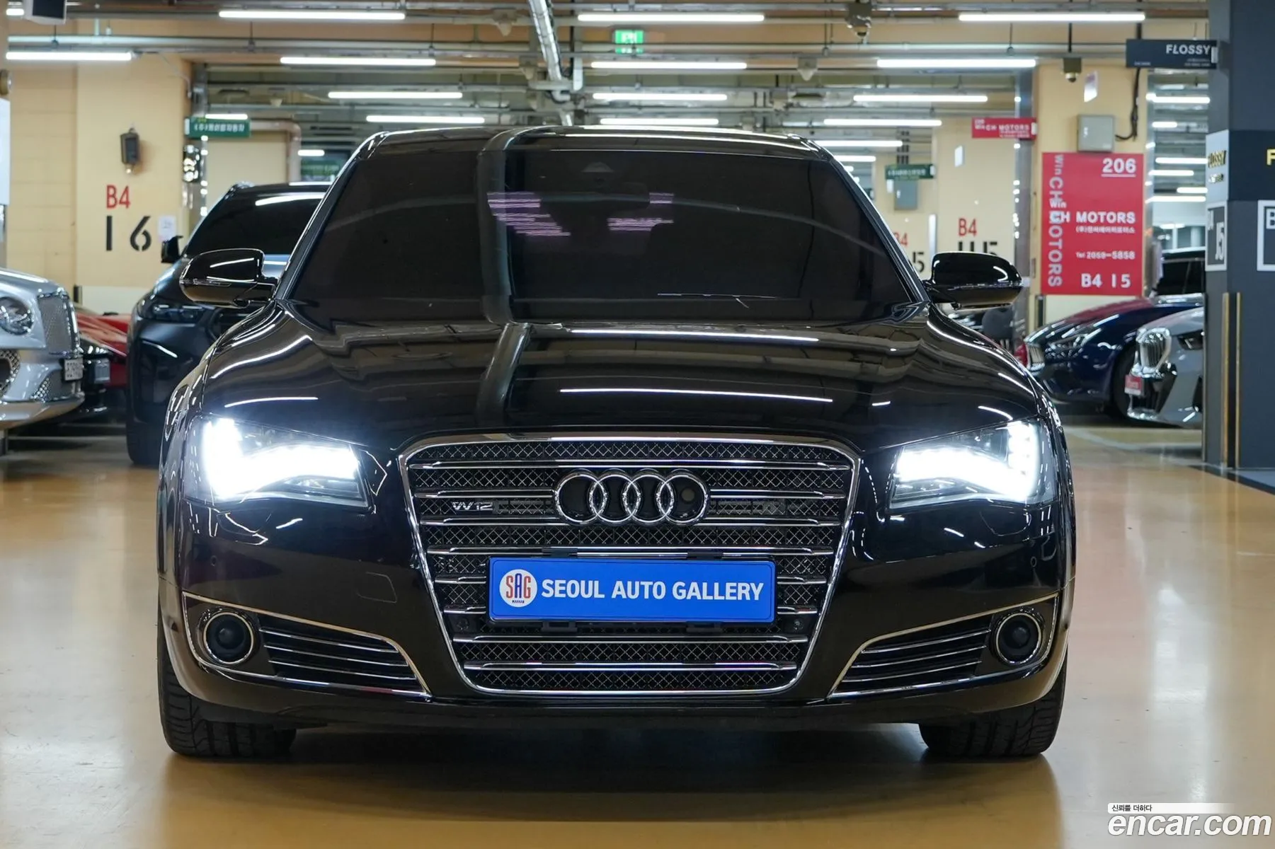 Audi A8 2011 — 12