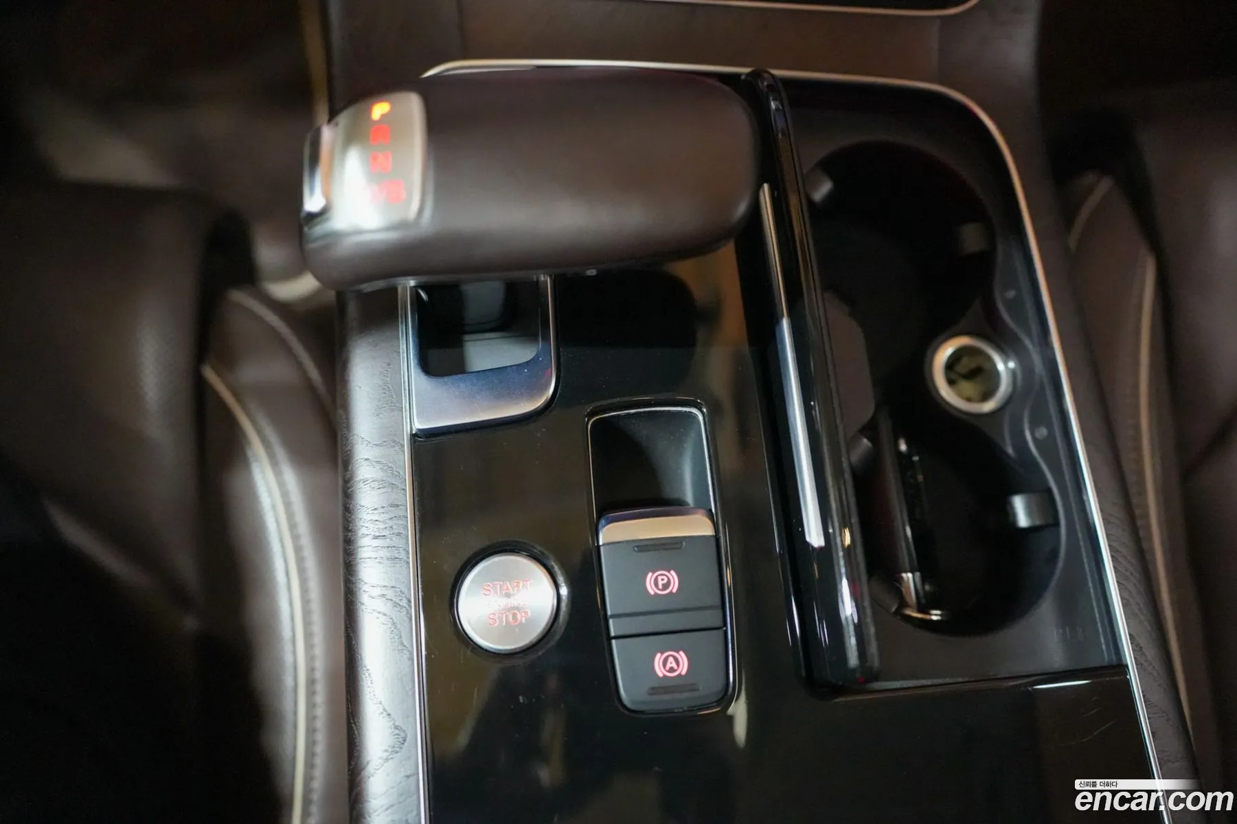 Audi A8 2011 — 5