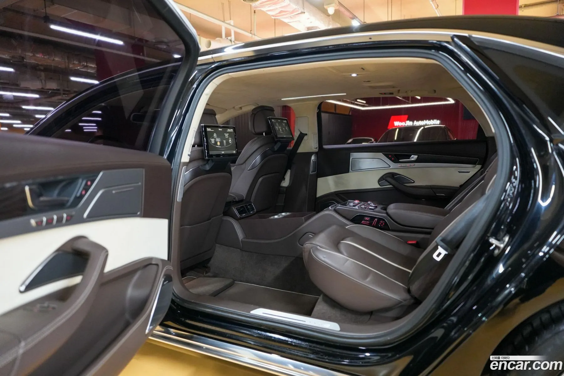 Audi A8 2011 — 13