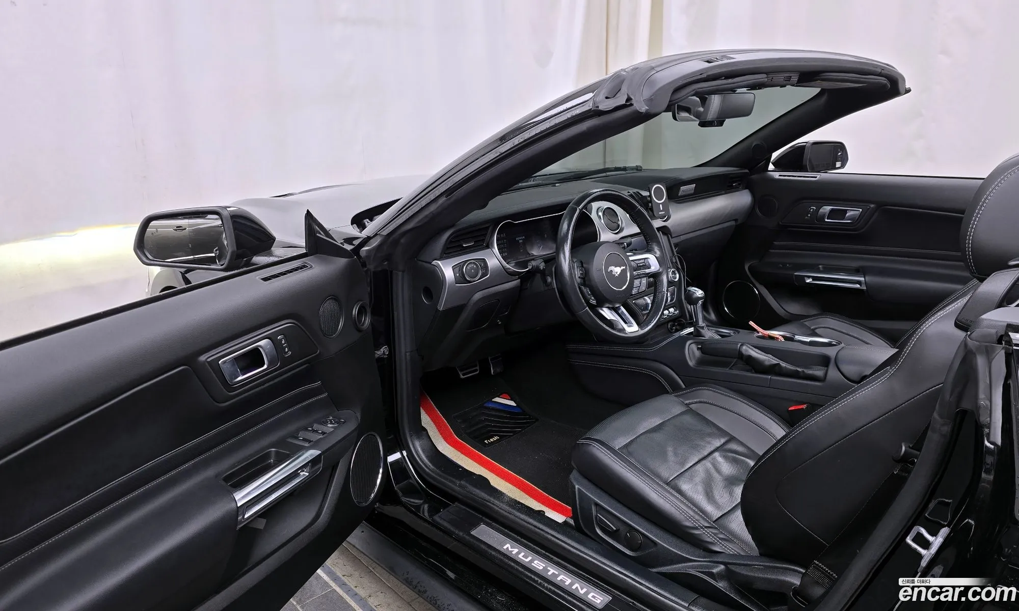 Ford Mustang 2022 — 9