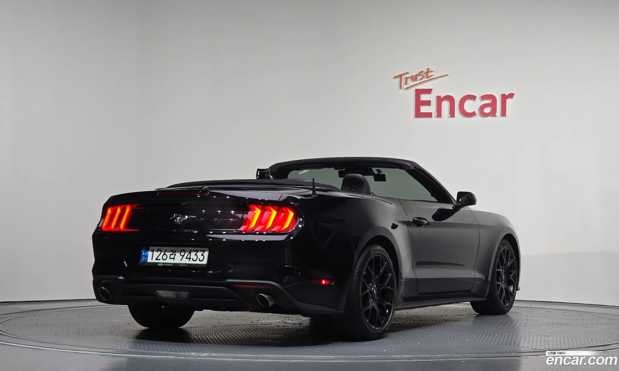 Ford Mustang 2022 — 15