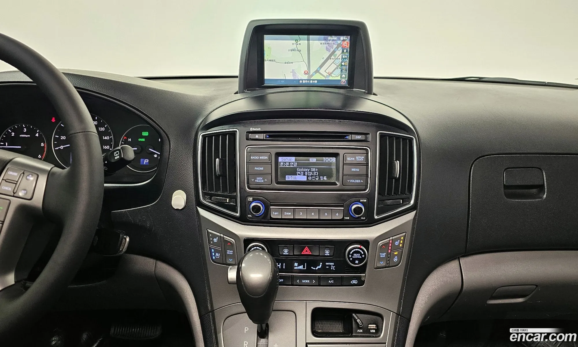 Hyundai Grand Starex 2015 — 11