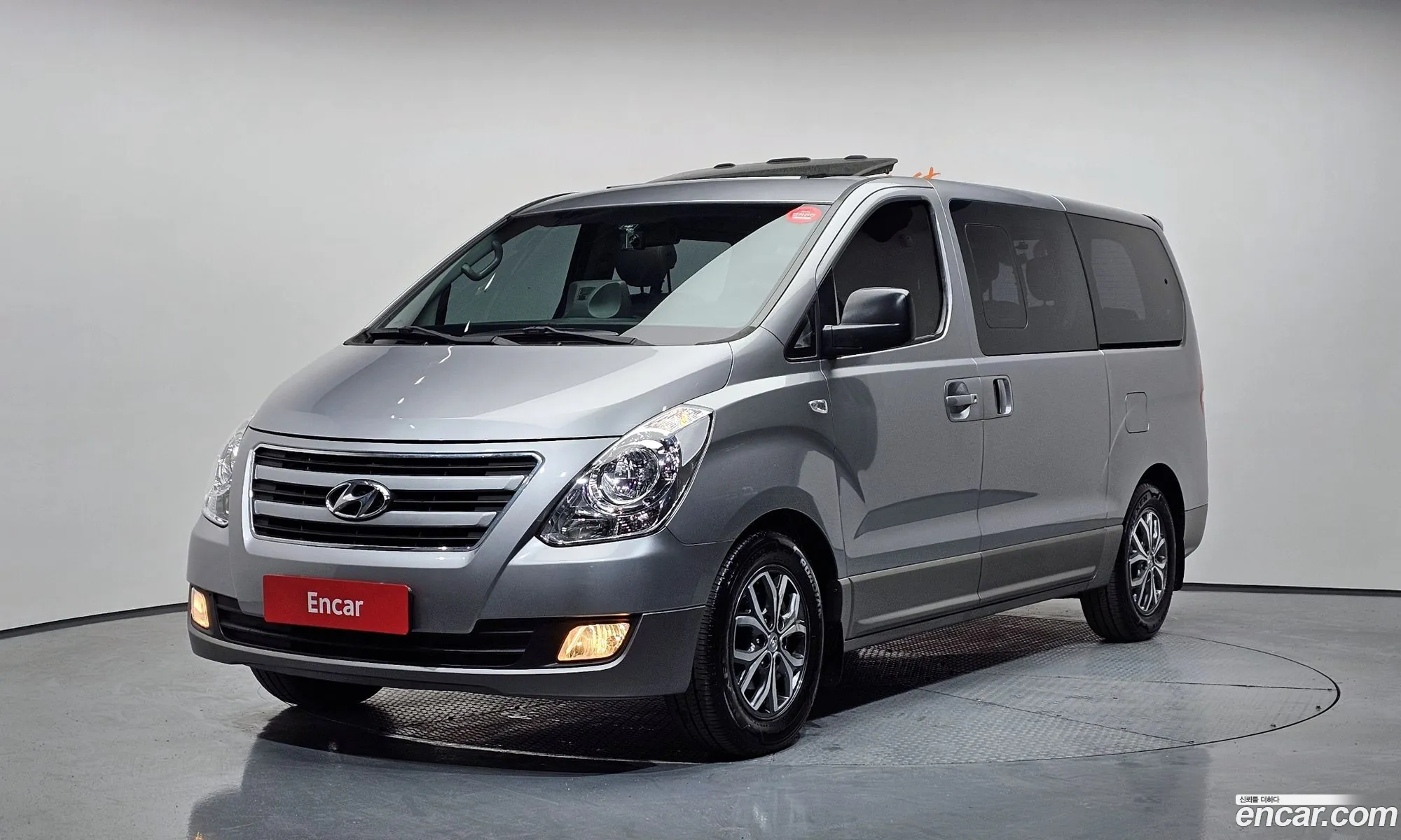 Hyundai Grand Starex 2015 — 14