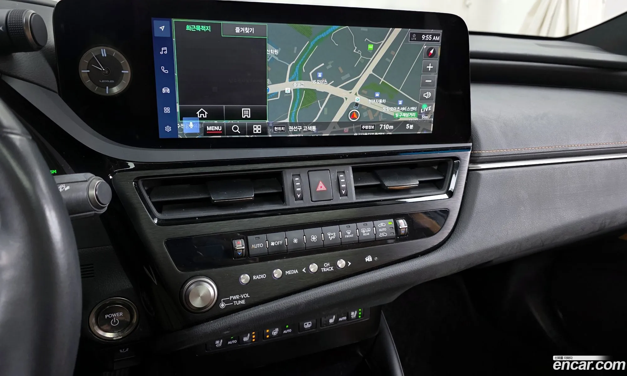 Lexus ES300h 7th Gen 2022 JTHBA1C10P2013375 — 20