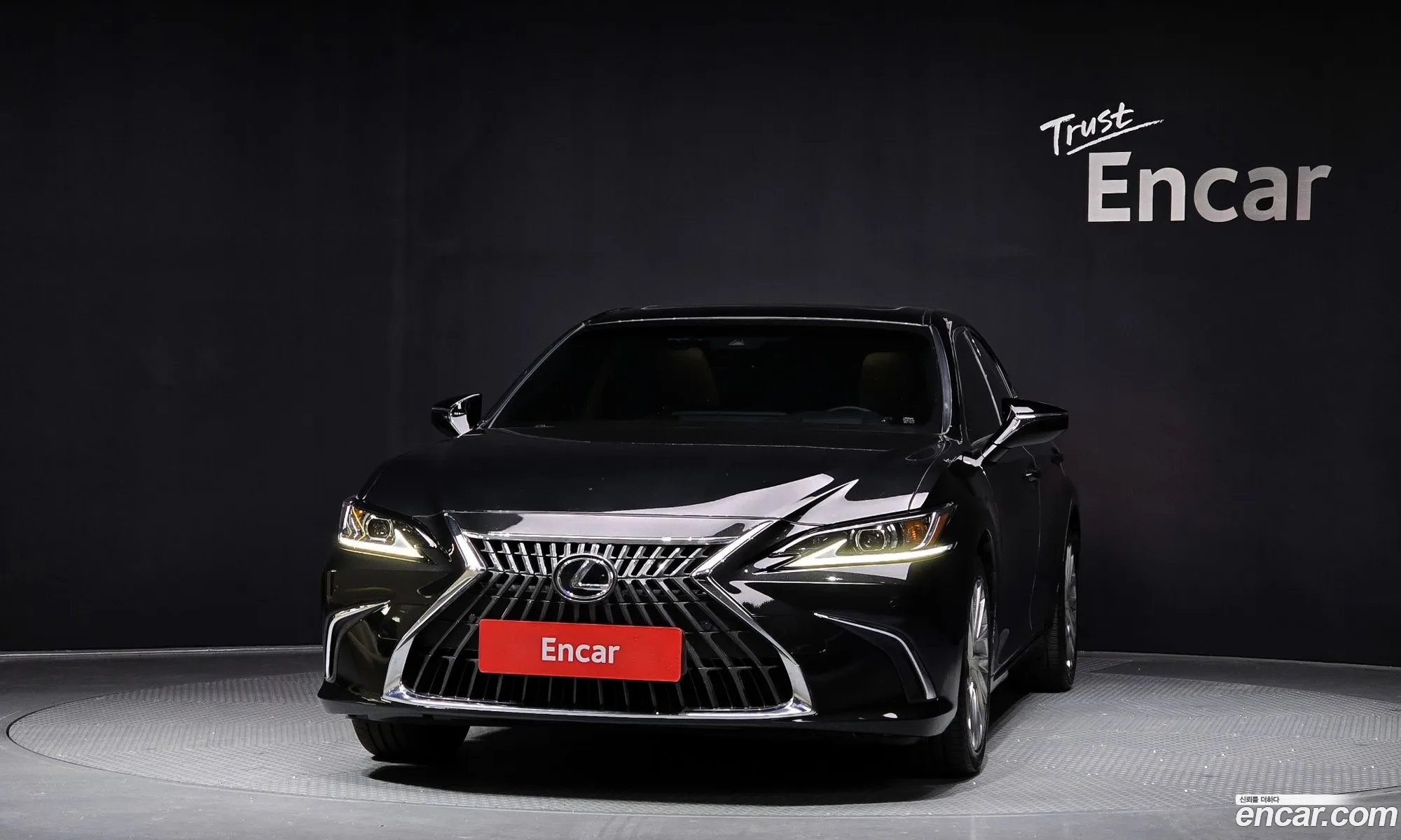 Lexus ES300h 7th Gen 2022 JTHBA1C10P2013375 — 7