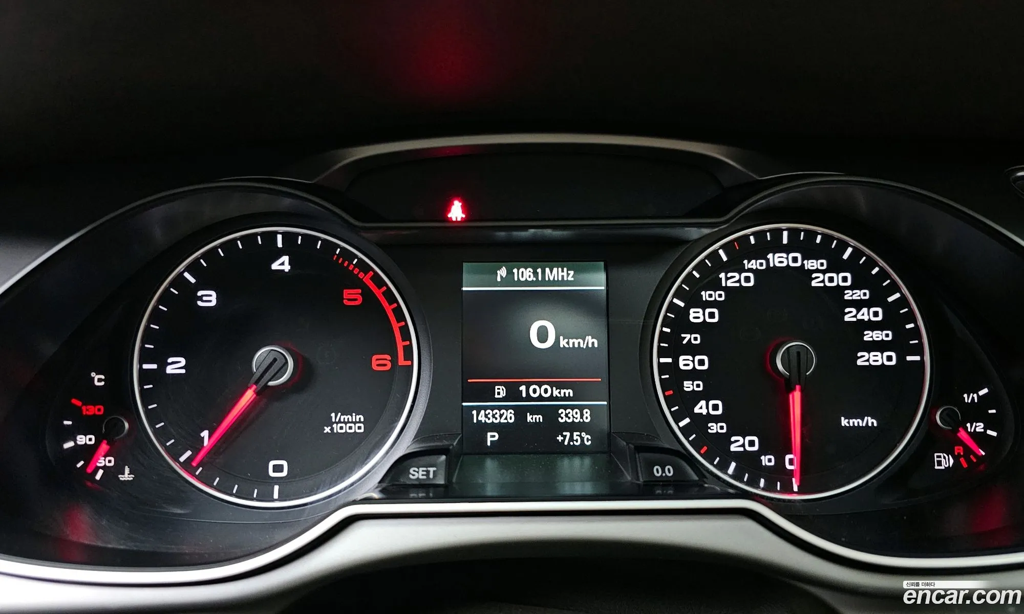 Audi A4 2015 WAUZZZ8K2FN024378 — 9