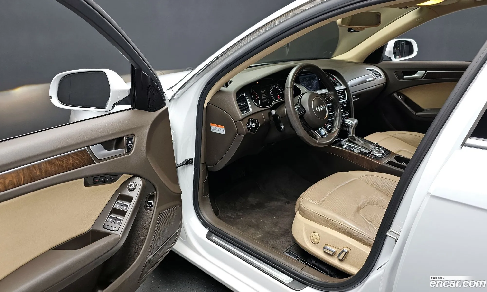 Audi A4 2015 WAUZZZ8K2FN024378 — 11