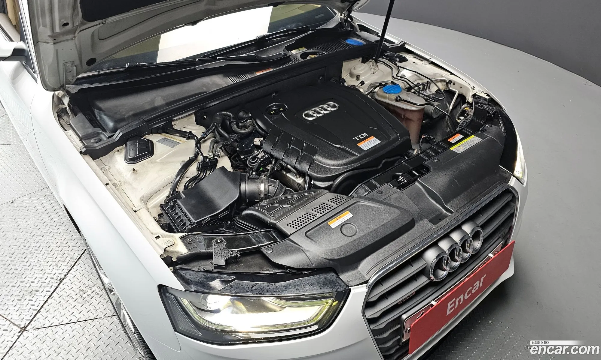 Audi A4 2015 WAUZZZ8K2FN024378 — 17