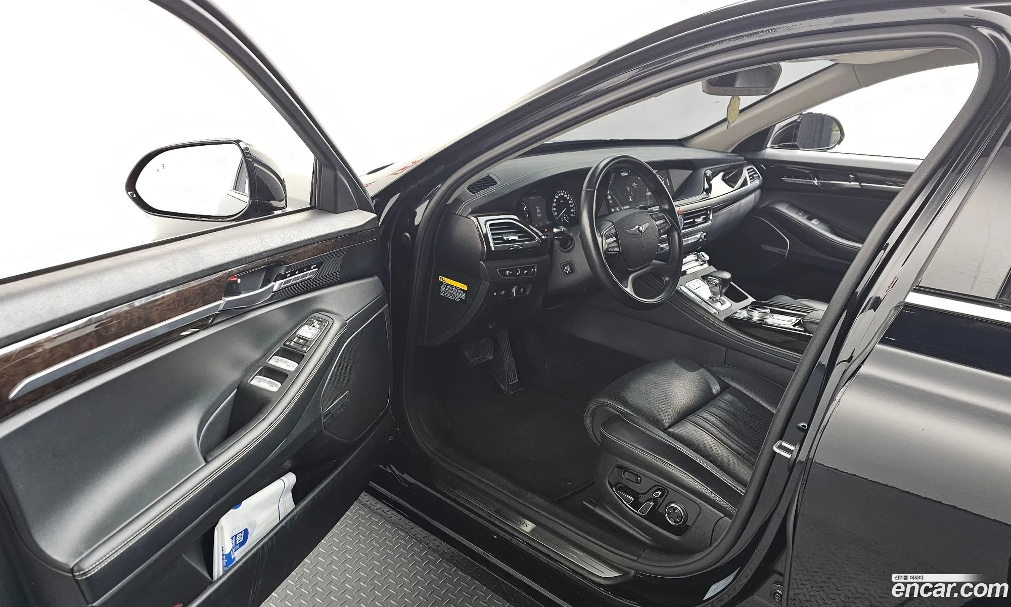 Genesis G90 2019 — 15
