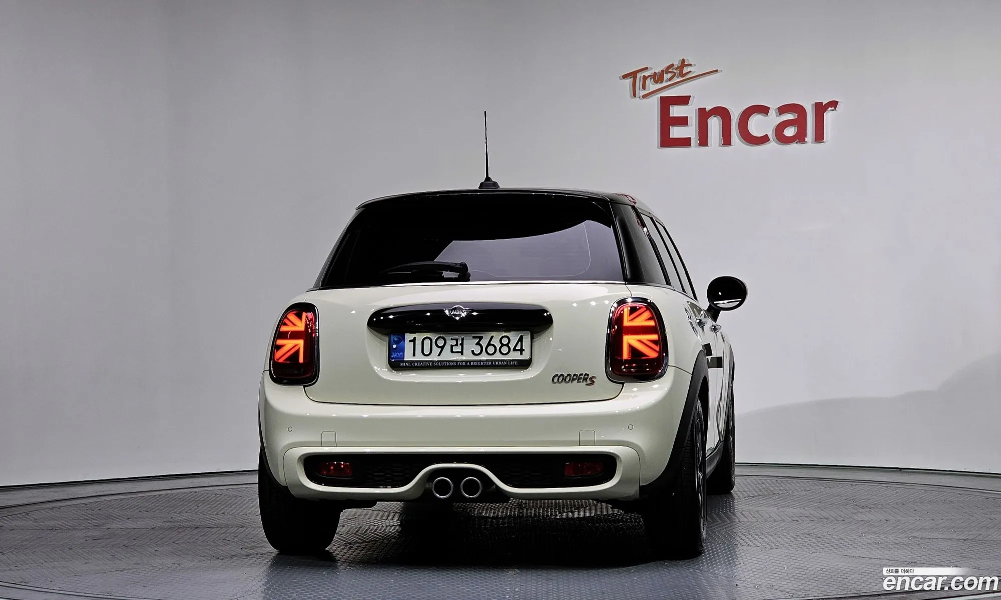 Mini Cooper S 2021 WMWXV9108M2N94055 — 10