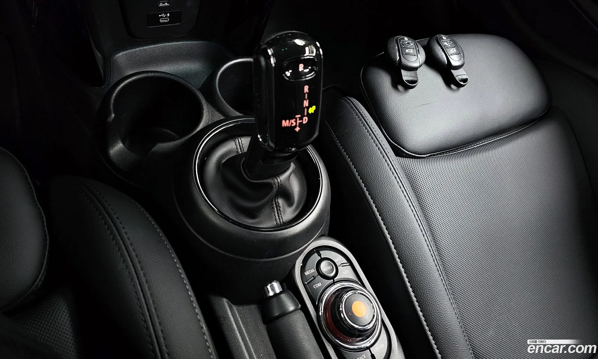 Mini Cooper S 2021 WMWXV9108M2N94055 — 11