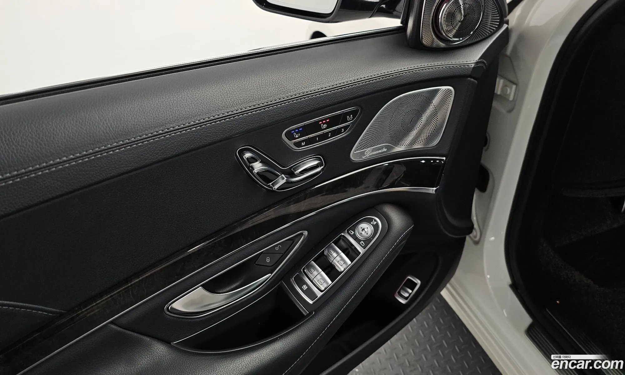 Mercedes-Benz S-Class W222 2016 — 11