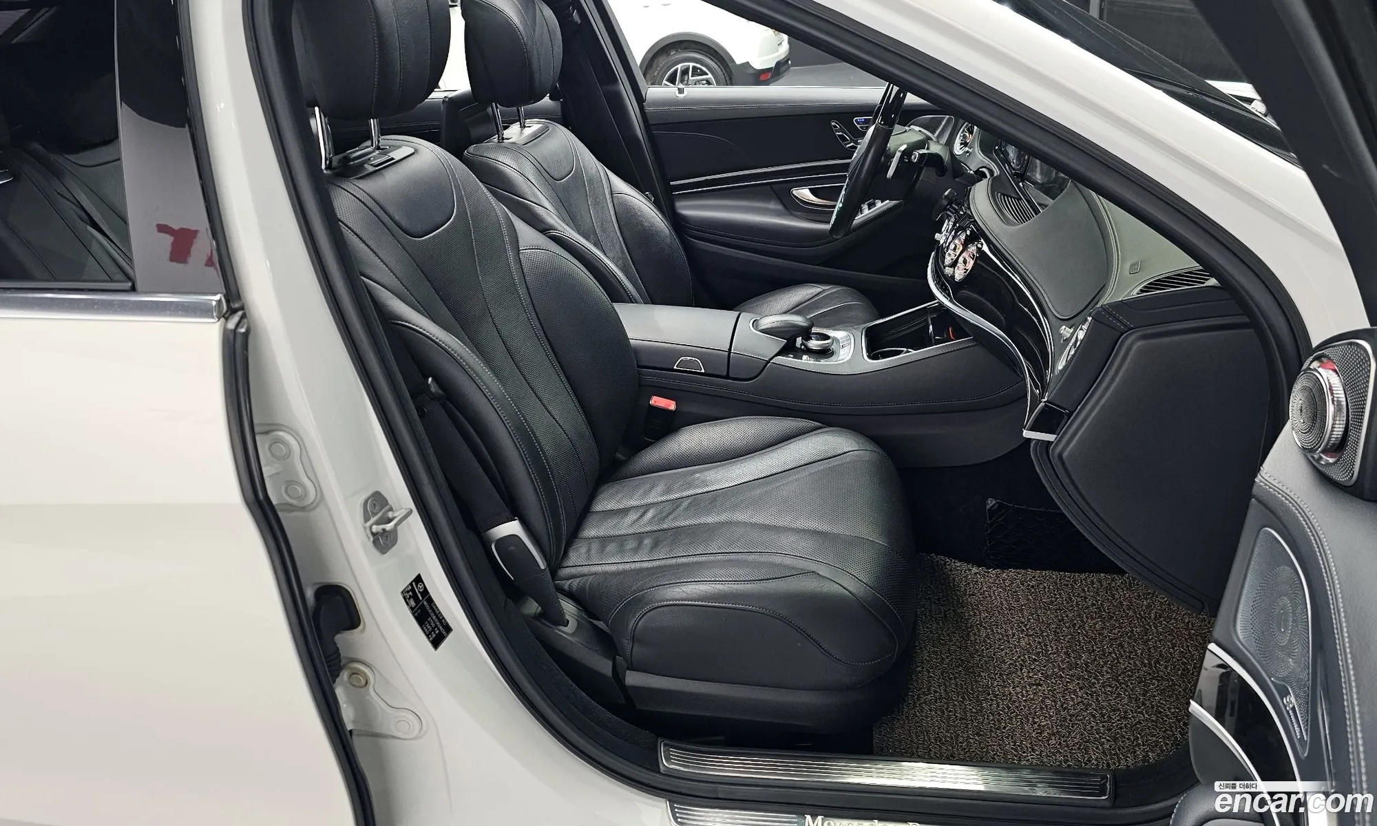 Mercedes-Benz S-Class W222 2016 — 19