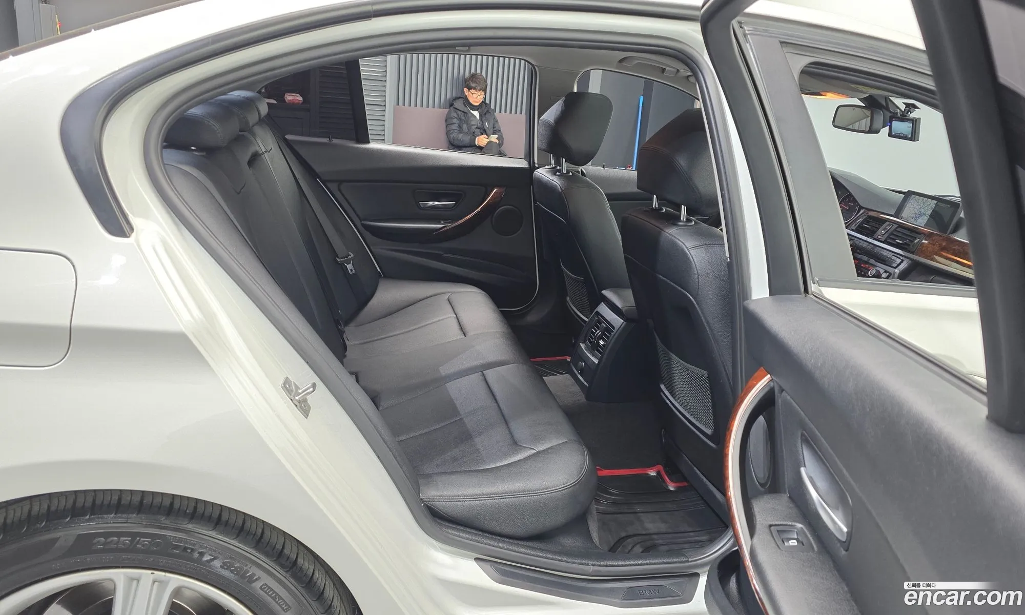 BMW 3 Series 2013 WBA3B1103DF385484 — 20