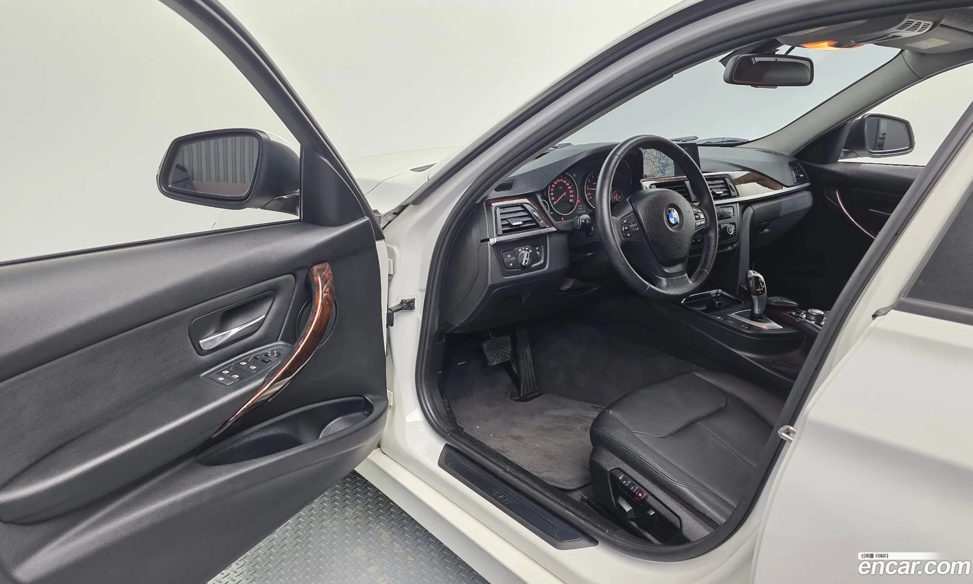 BMW 3 Series 2013 WBA3B1103DF385484 — 14