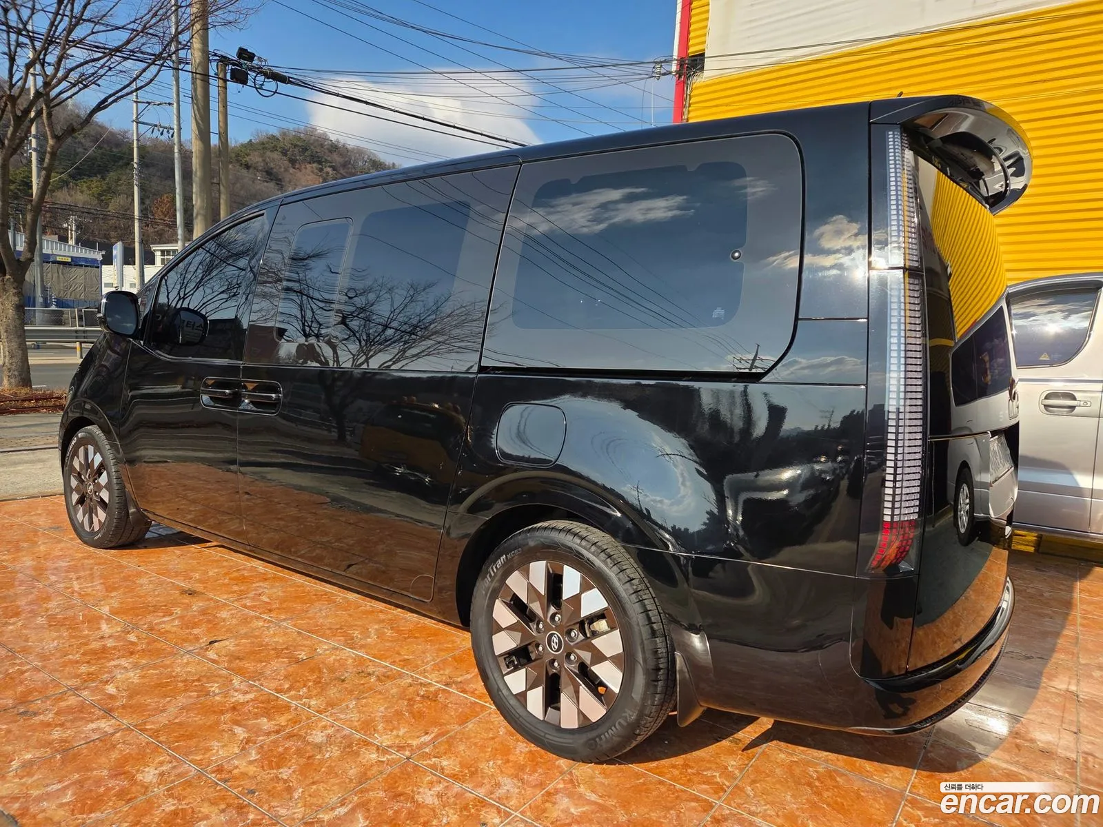 Hyundai Staria 2021 — 4