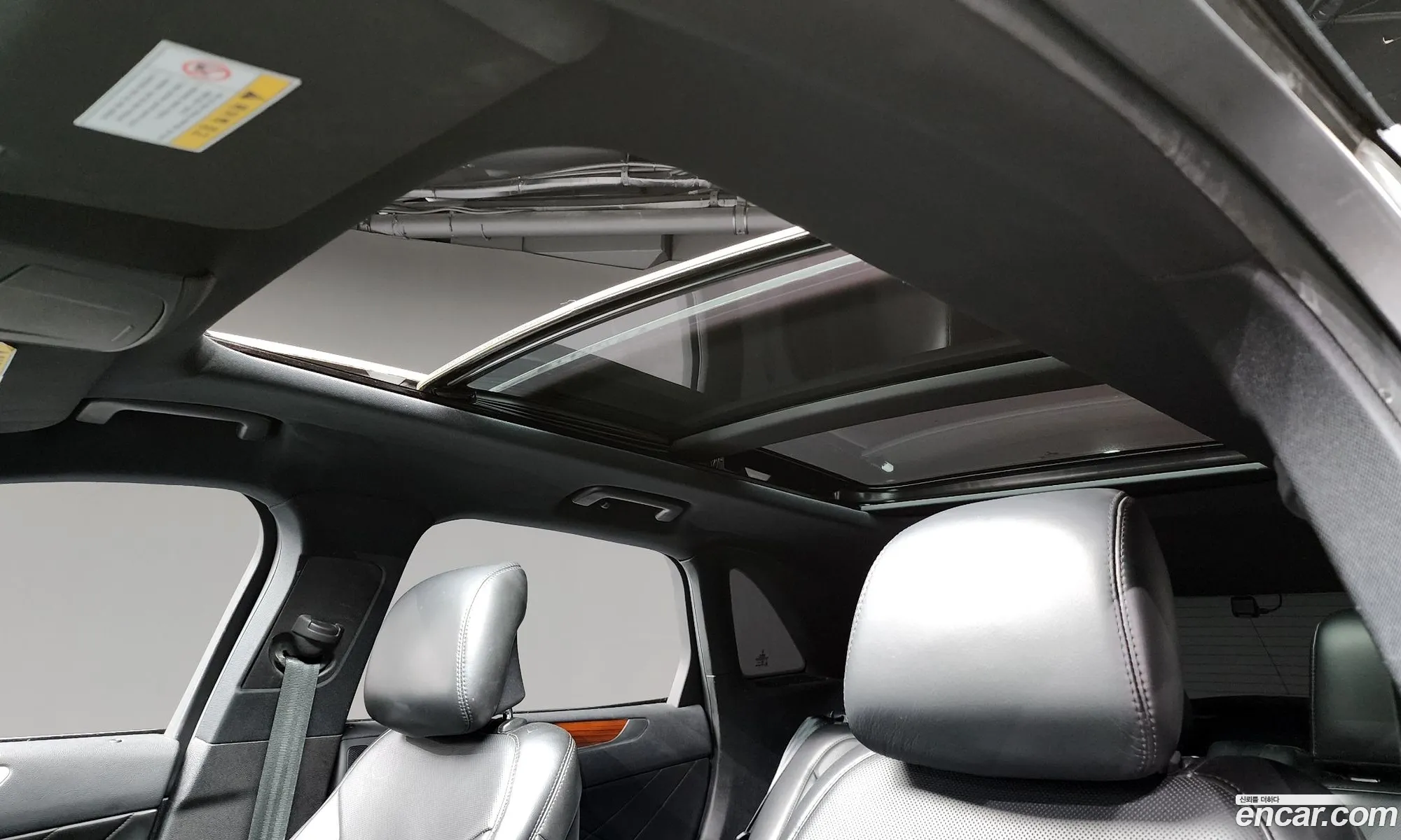 Lincoln MKC 2019 5LMCJ3D90KUL27491 — 3