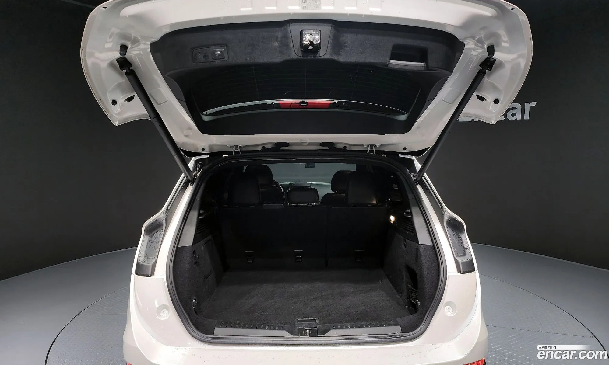 Lincoln MKC 2019 5LMCJ3D90KUL27491 — 7