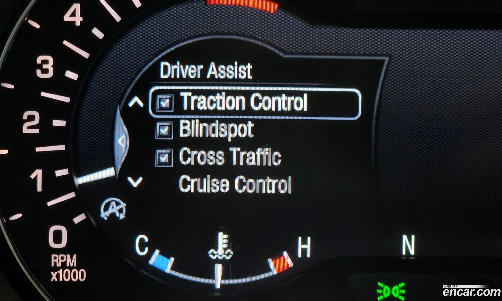 Lincoln MKC 2019 5LMCJ3D90KUL27491 — 9