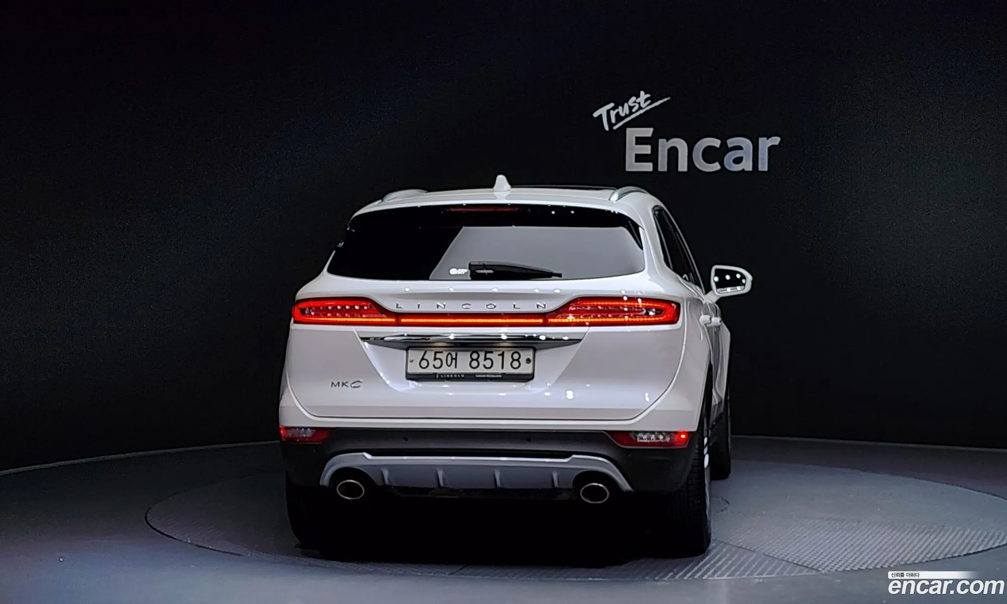Lincoln MKC 2019 5LMCJ3D90KUL27491 — 14