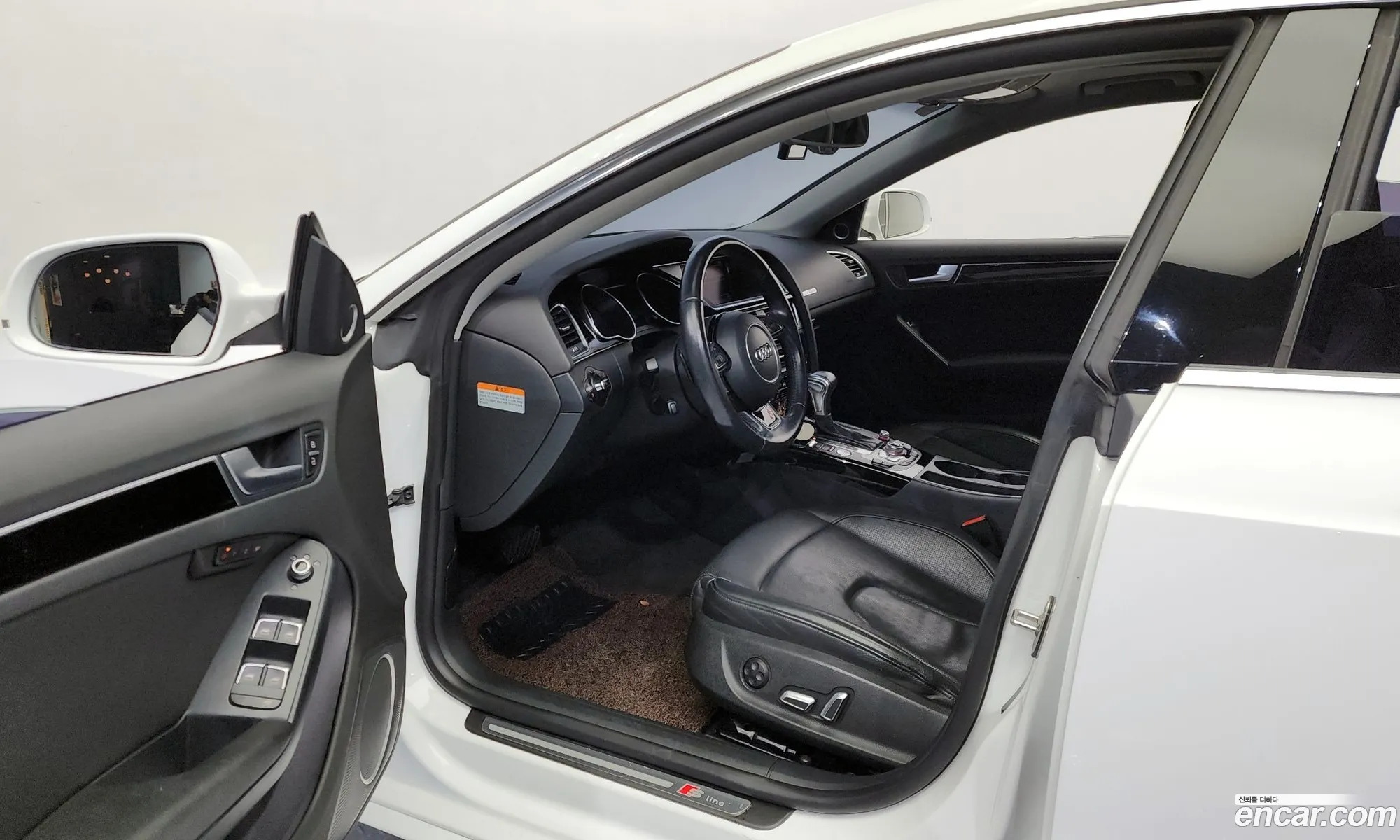 Audi A5 2014 WAUZZZ8T7FA015885 — 4