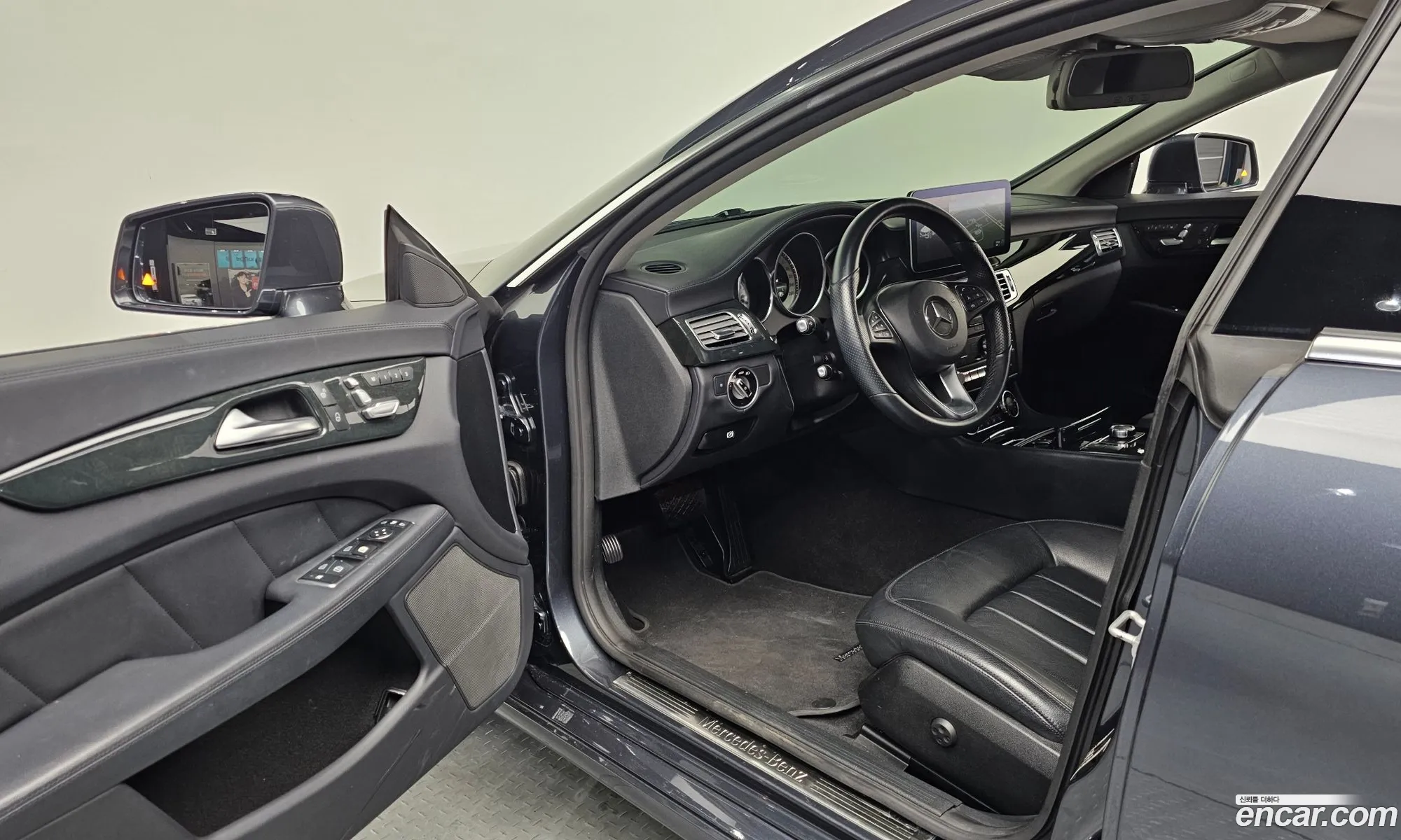 Mercedes-Benz CLS-Class W218 2016 — 9