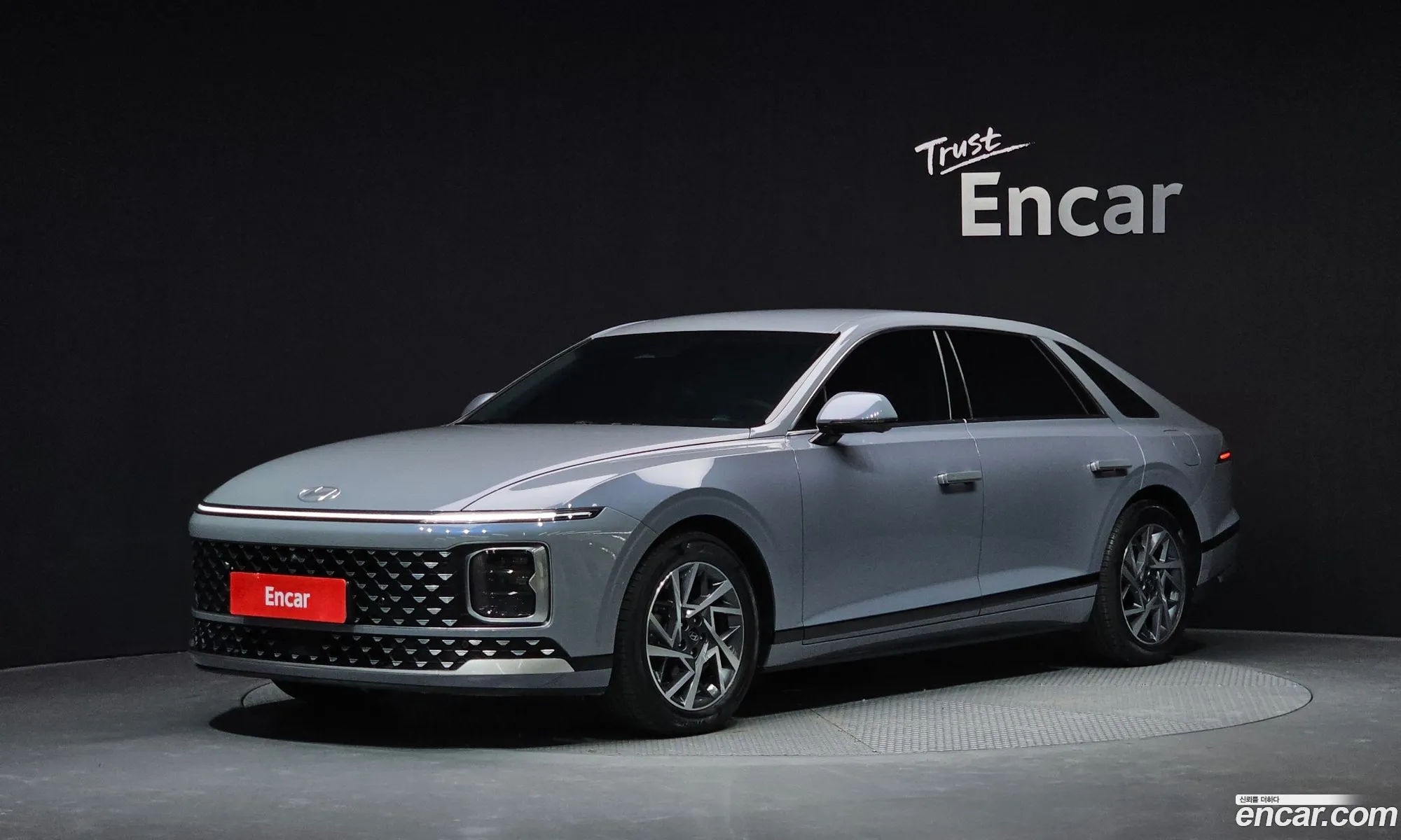 Hyundai Grandeur Hybrid 2023 — 15